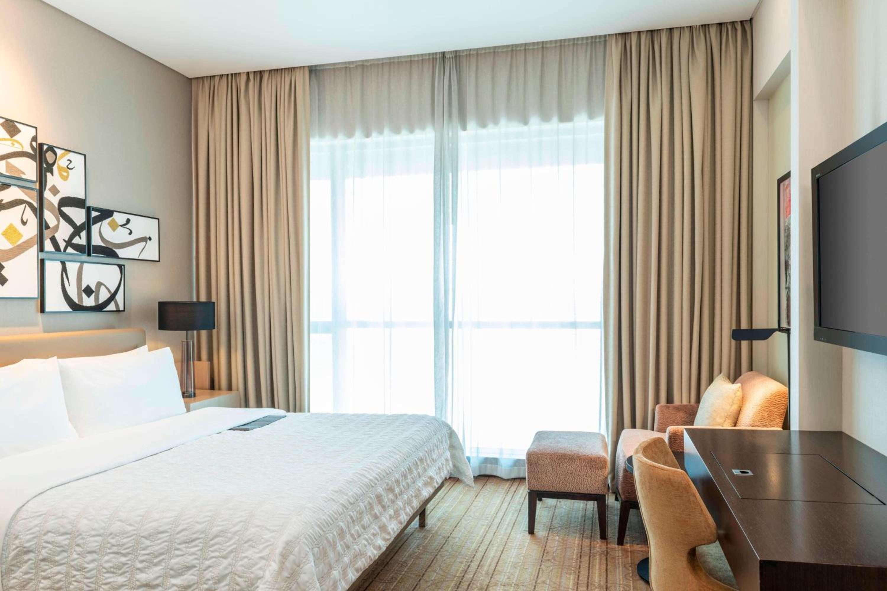 Oriental Suite, 1 Bedroom Suite, 1 King - Photo 2