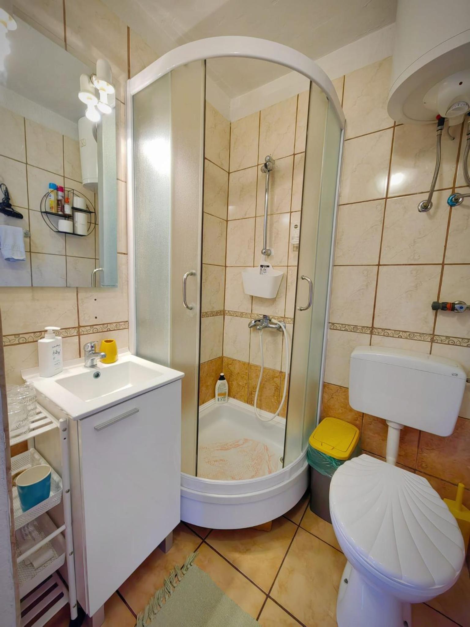 Apartment - Ground Floor - Photo 8