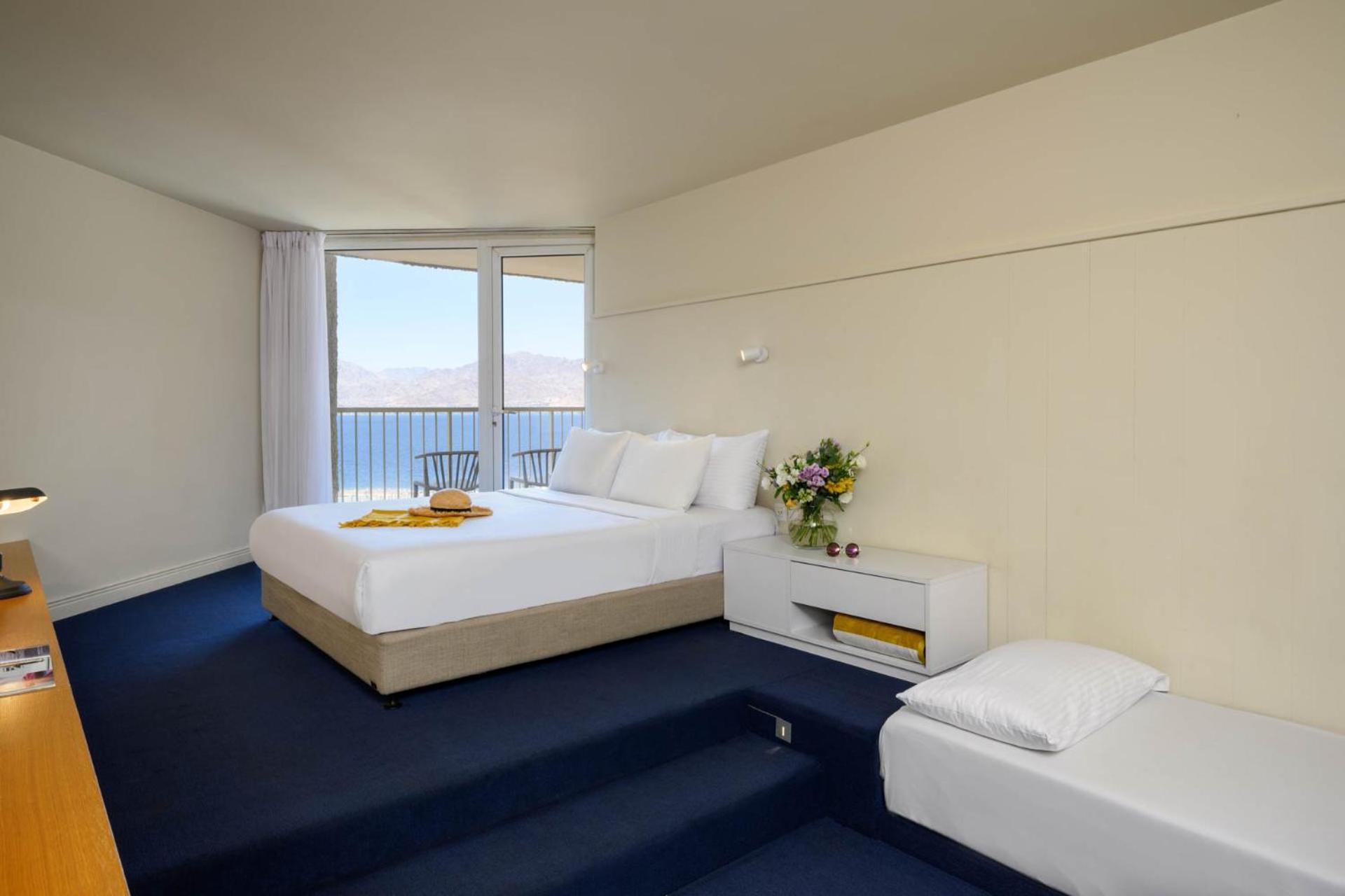 Deluxe Tower Room with Sea View - Photo 1