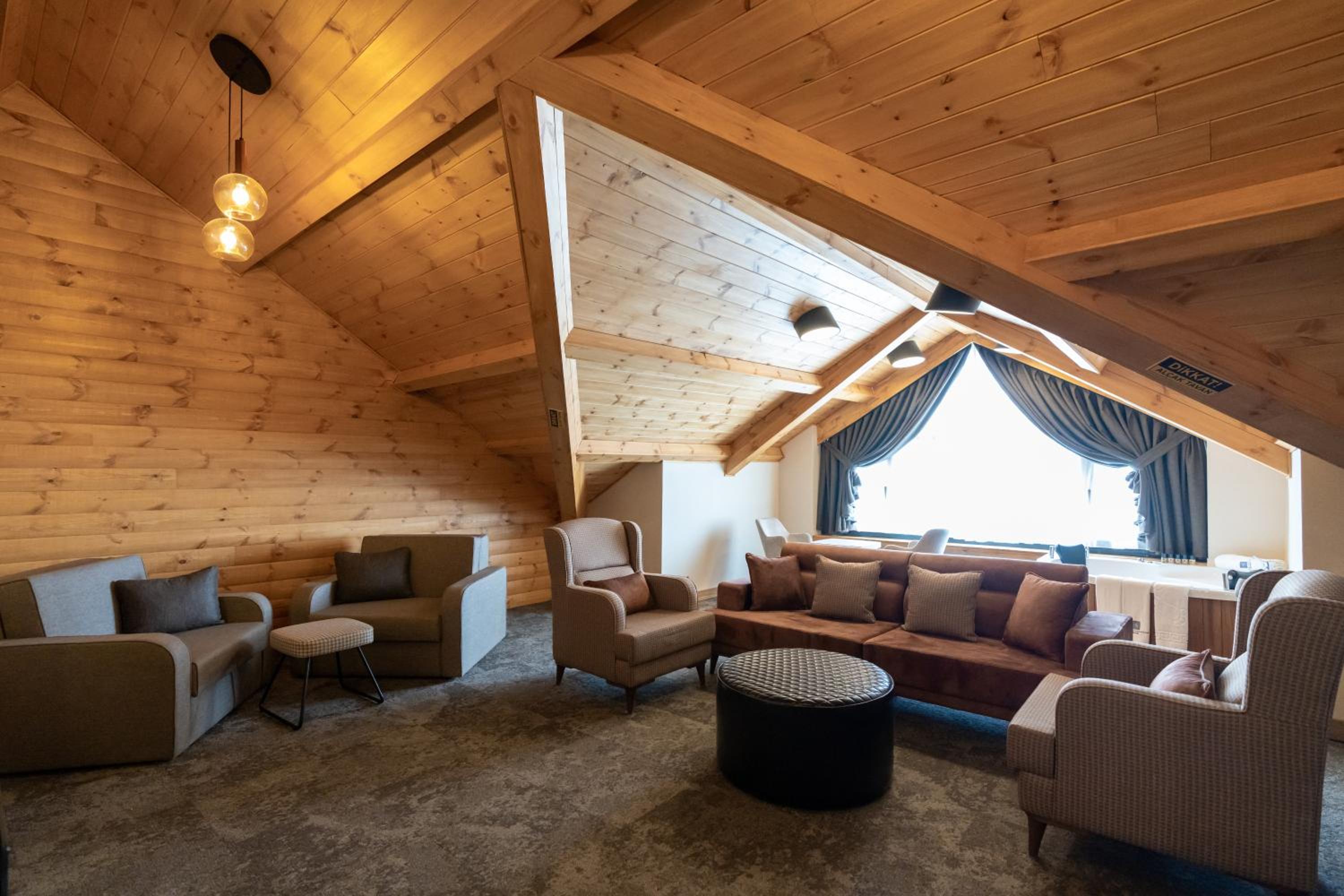 Presidential Suite photo 3