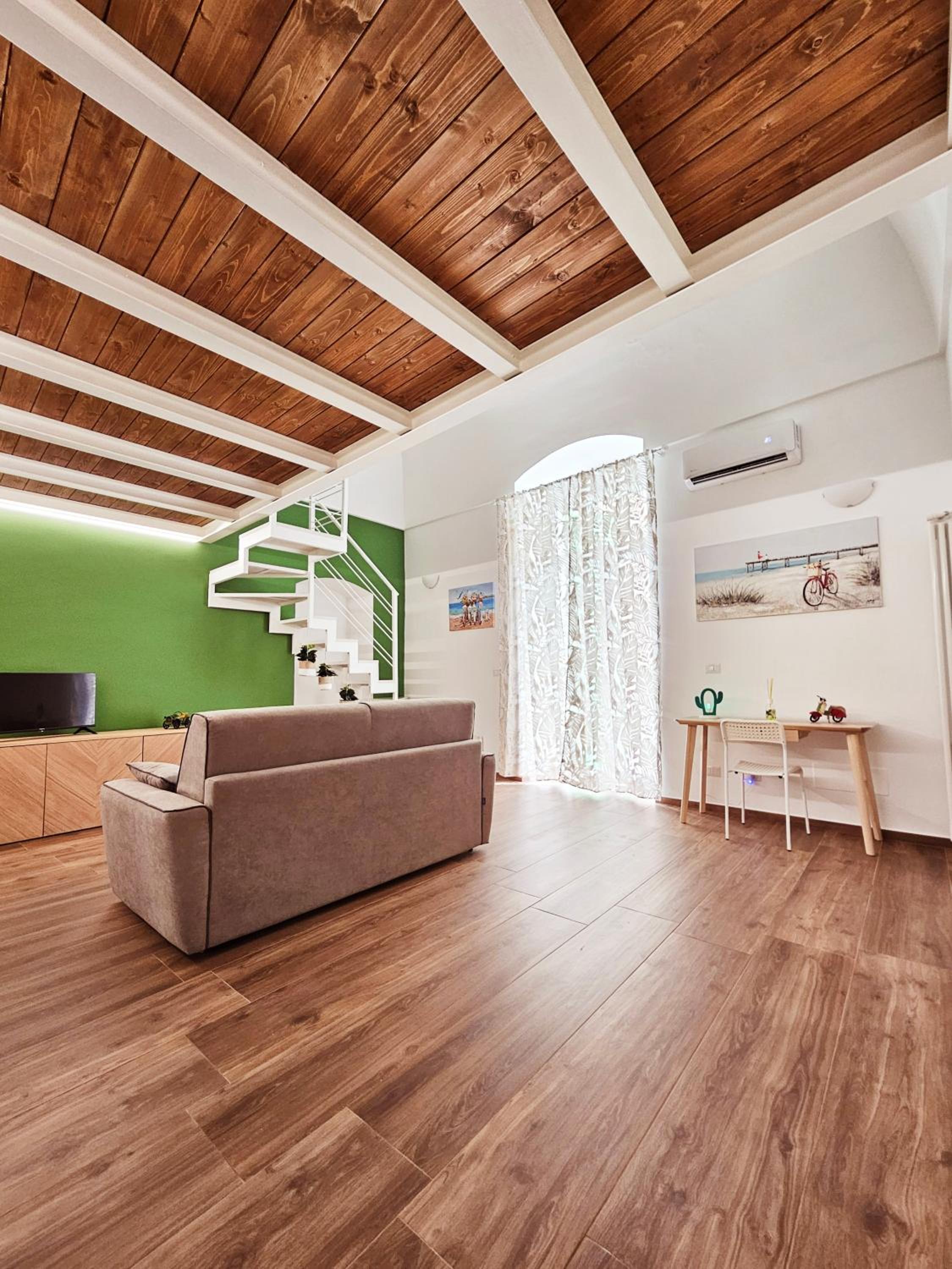 Apartment photo 1