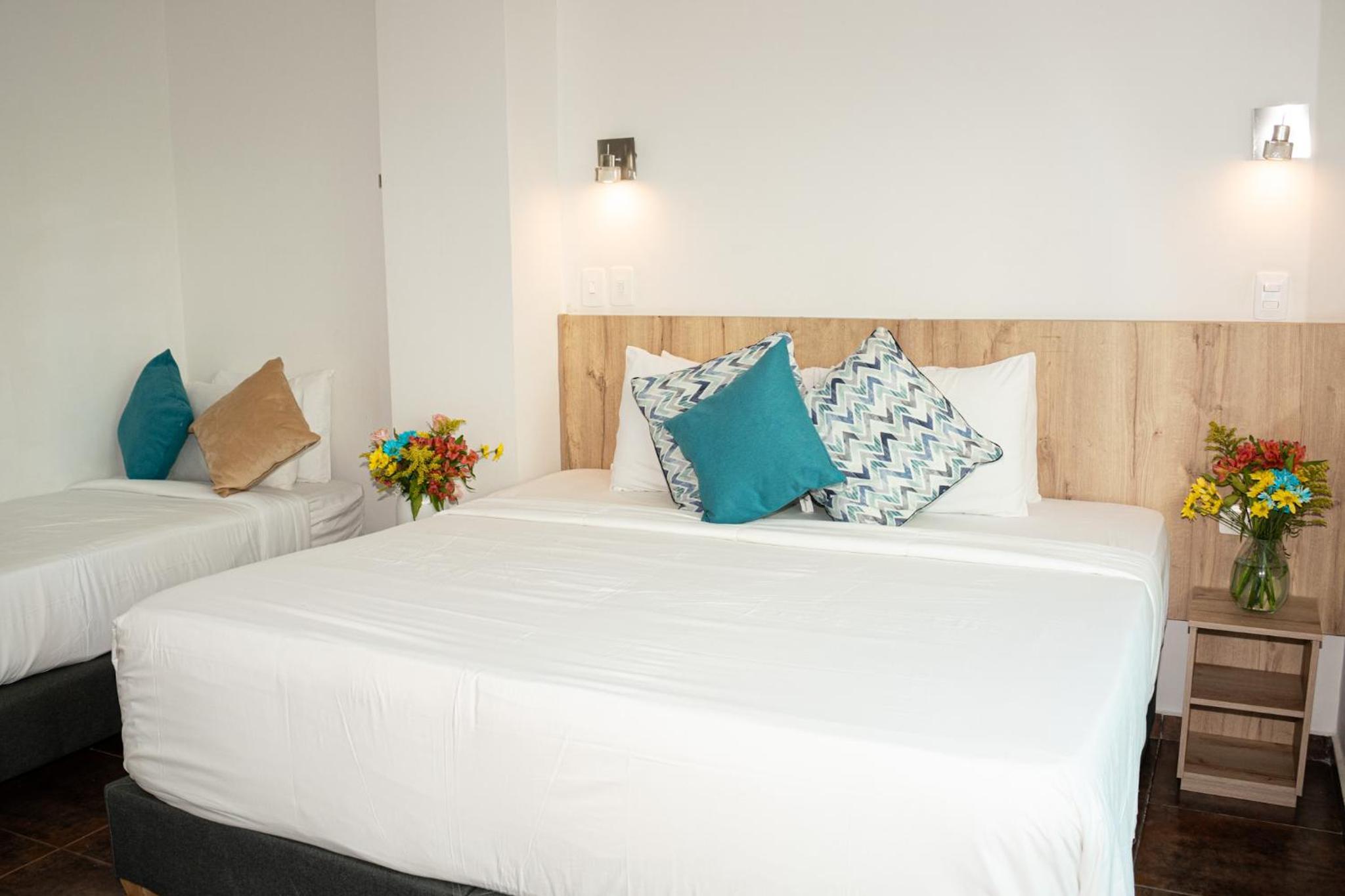 Family Room - Photo 9