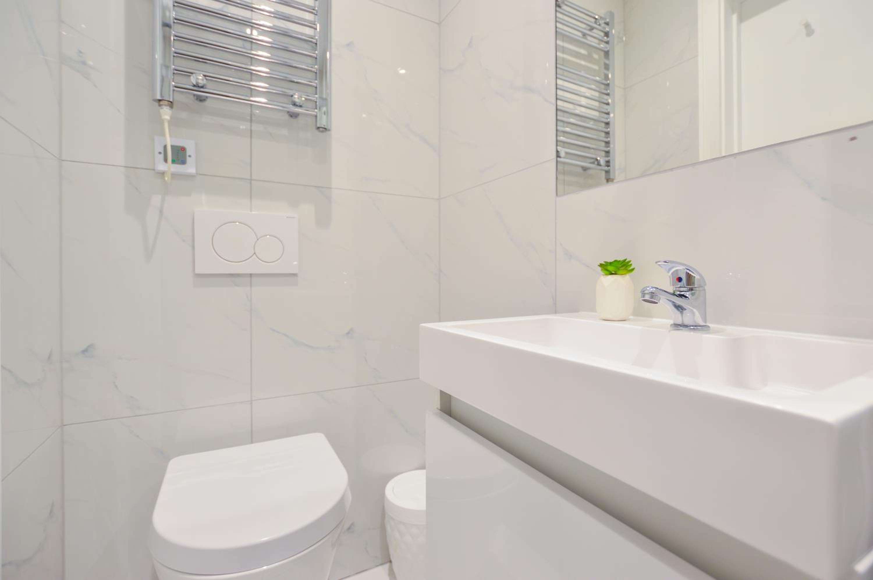Small Studio Apartment photo 3