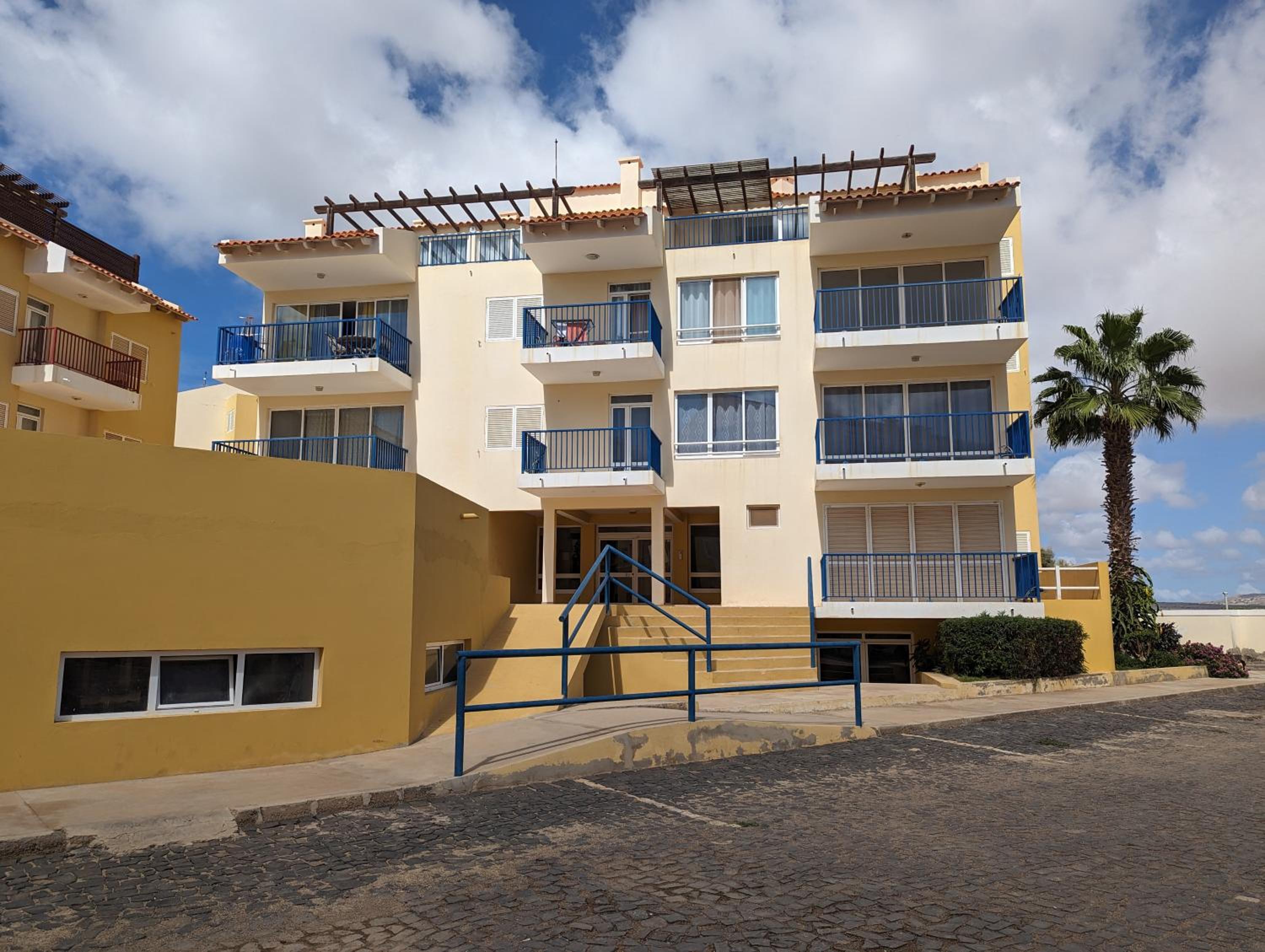 Apartment With Balcony photo 2