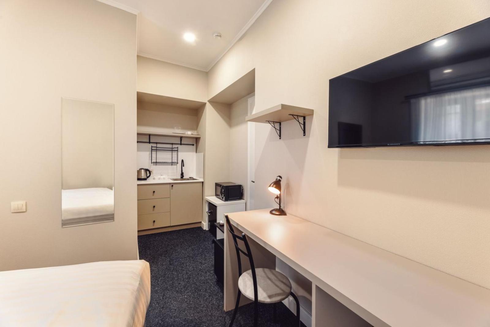 Double Room - Photo 17