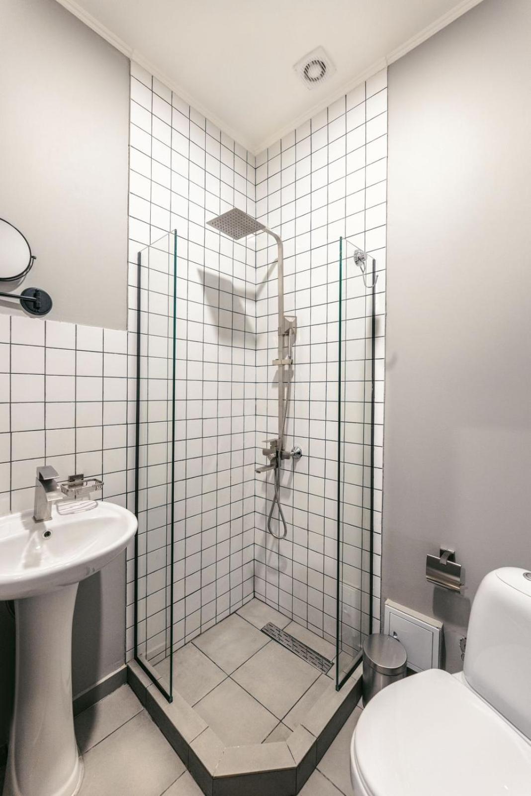 Double Room - Photo 26