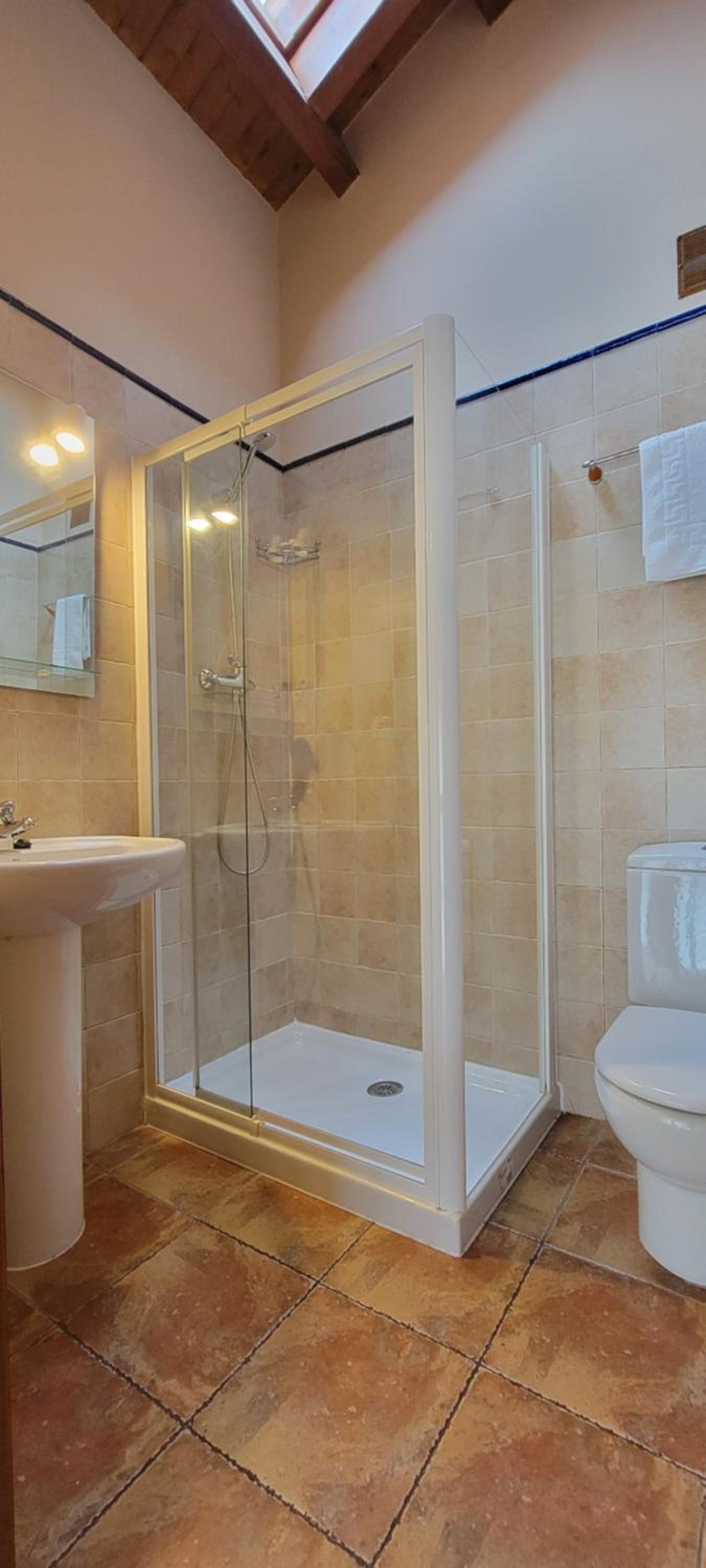 Two-Bedroom Apartment - Photo 20
