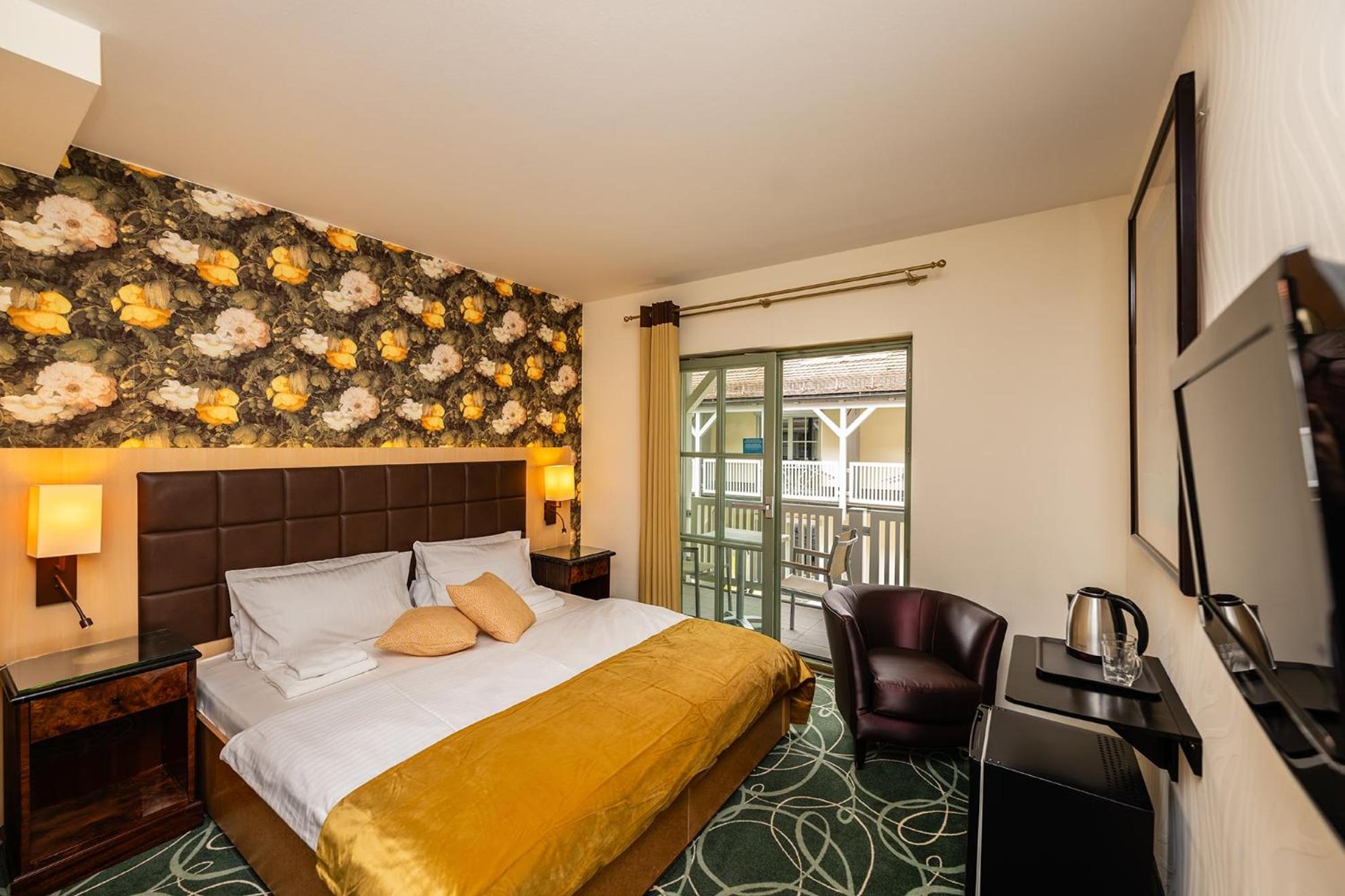 Comfort double room with balcony (without Elbe view)