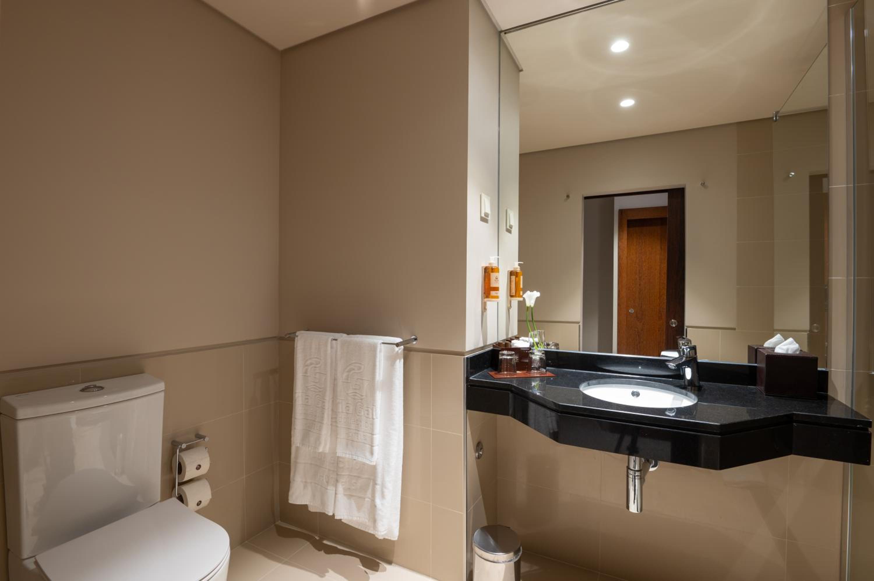 Twin Room - Photo 2