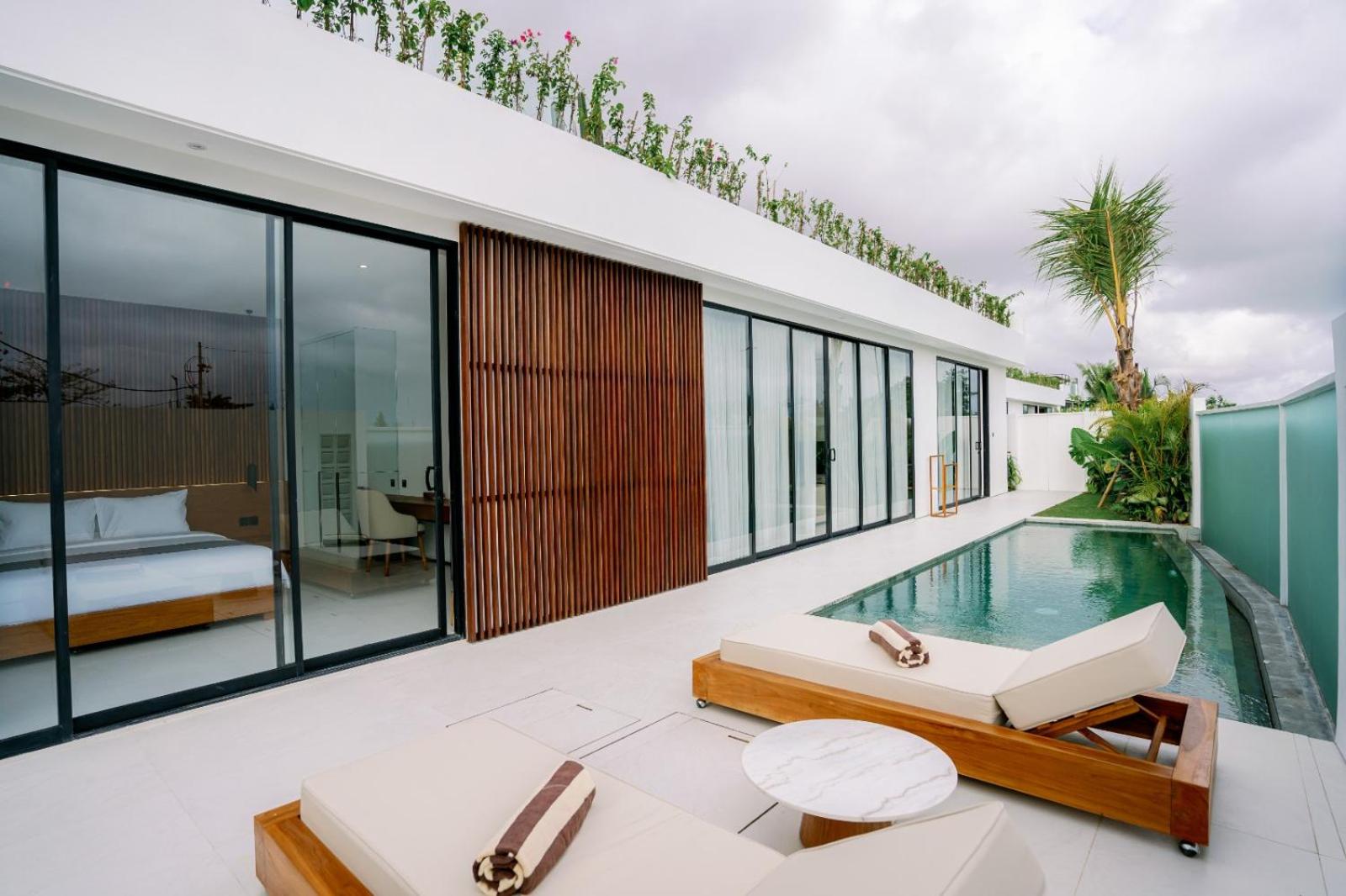Three-Bedroom Villa - Photo 46