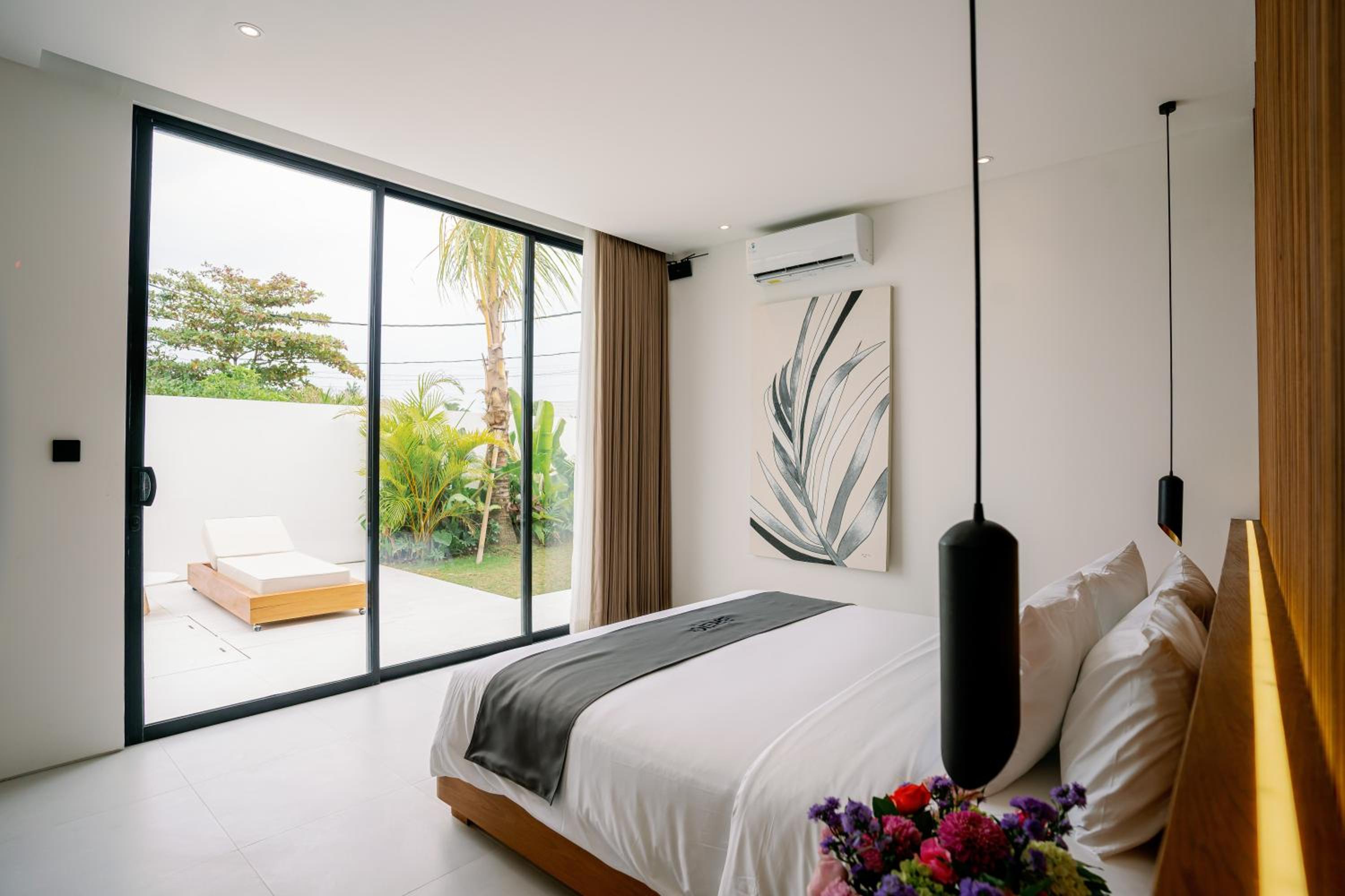 Three-Bedroom Villa - Photo 41