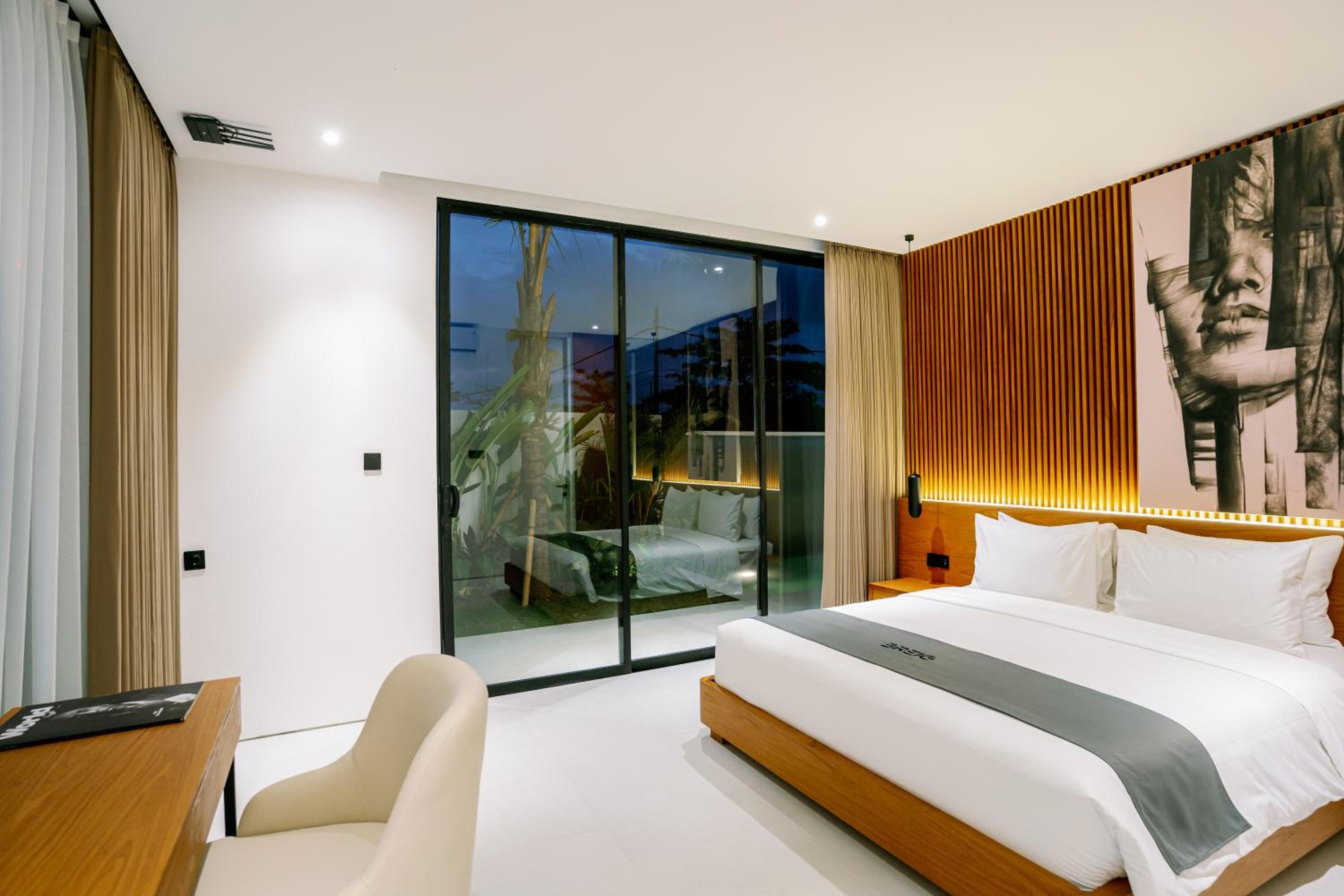 Three-Bedroom Villa - Photo 34