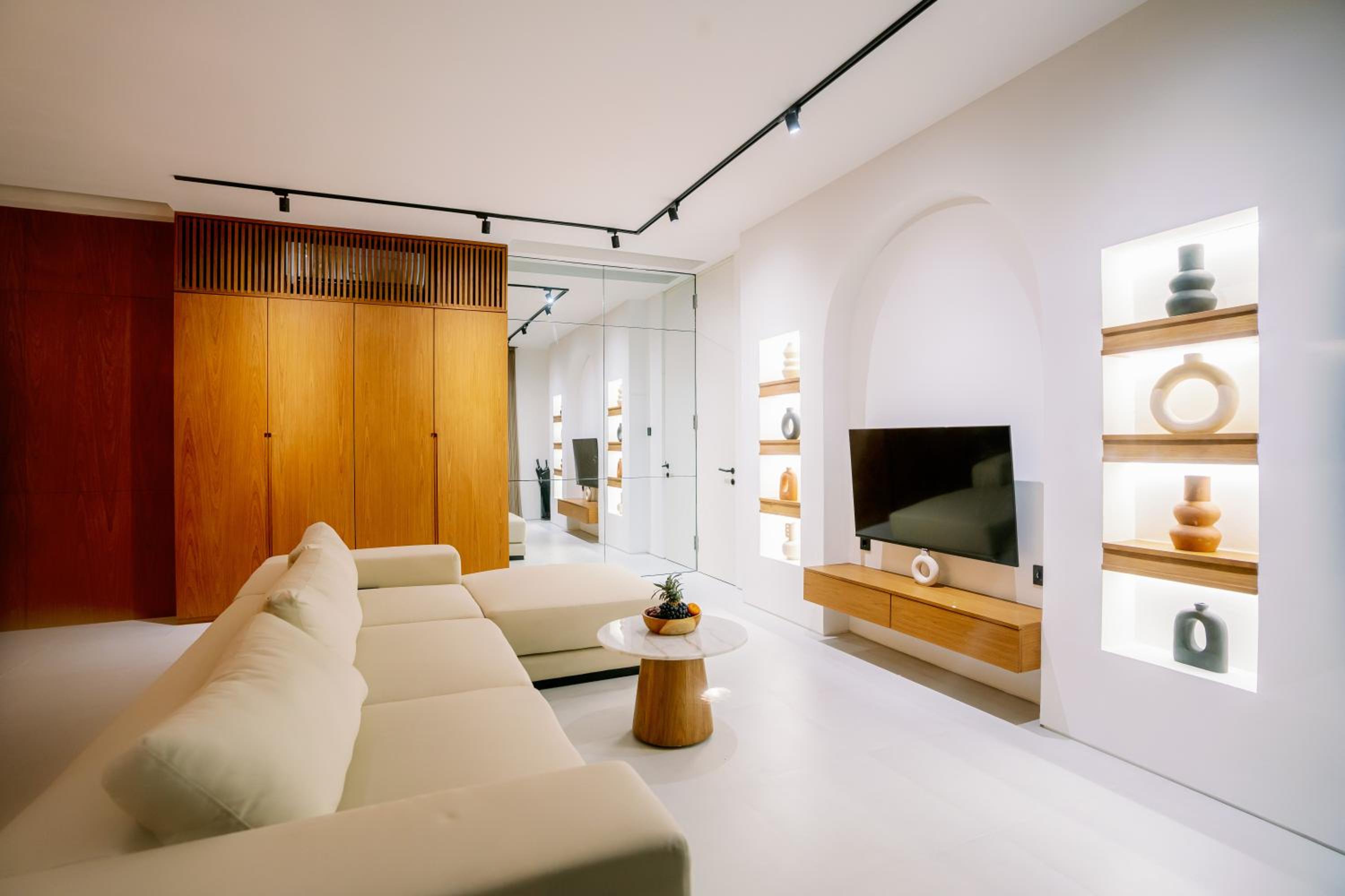 Three-Bedroom Villa - Photo 31