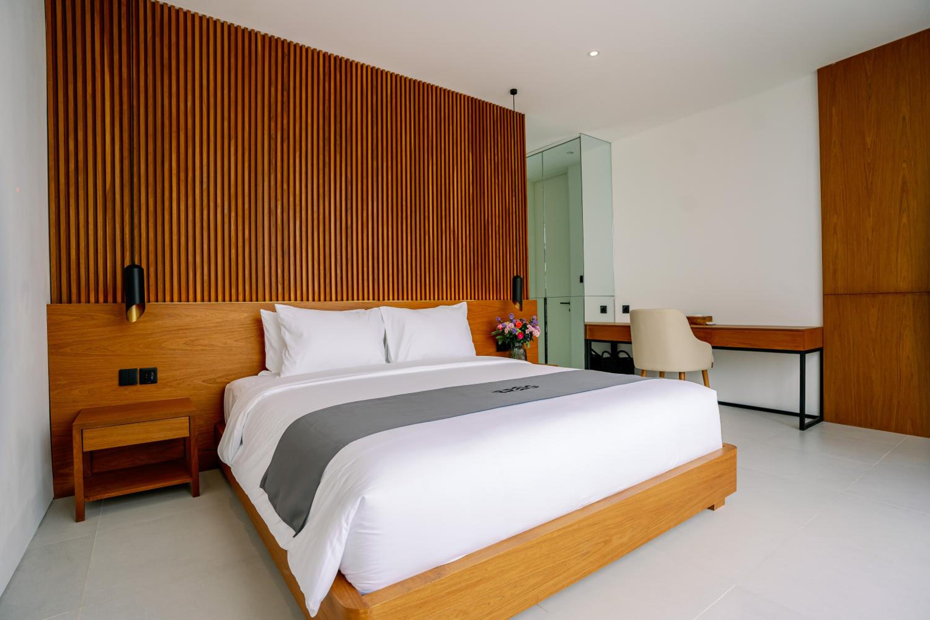 Three-Bedroom Villa - Photo 26