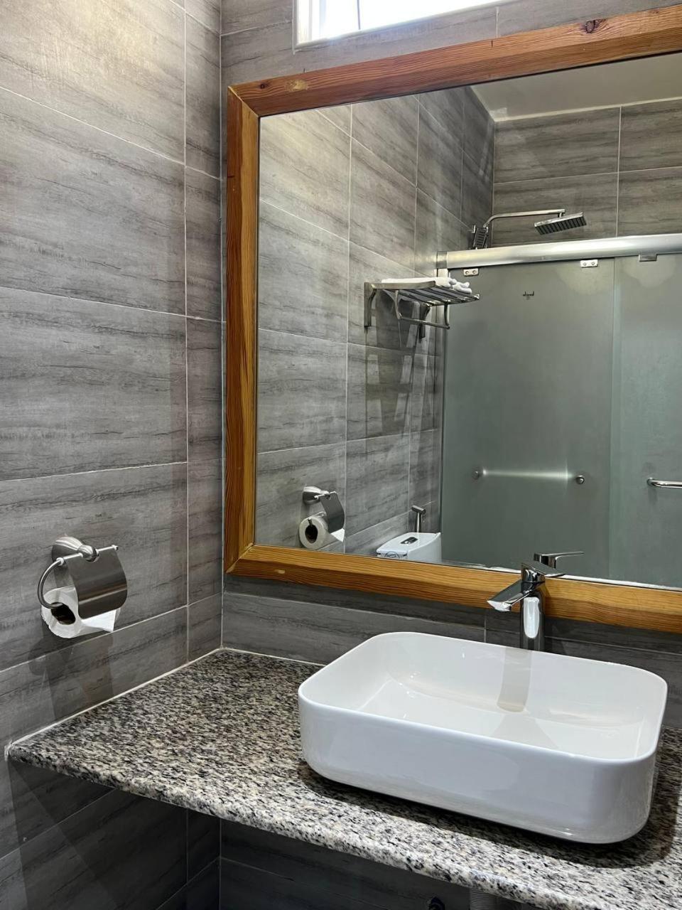 Deluxe Double or Twin Room with Balcony - Photo 2