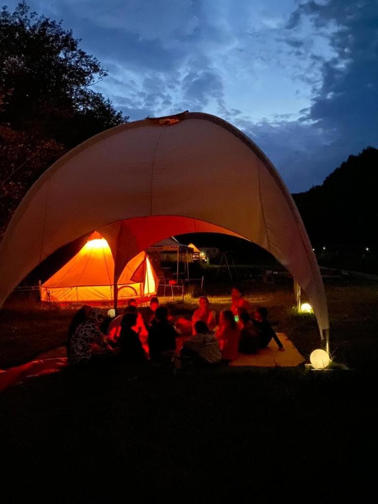 Tent - Photo 2