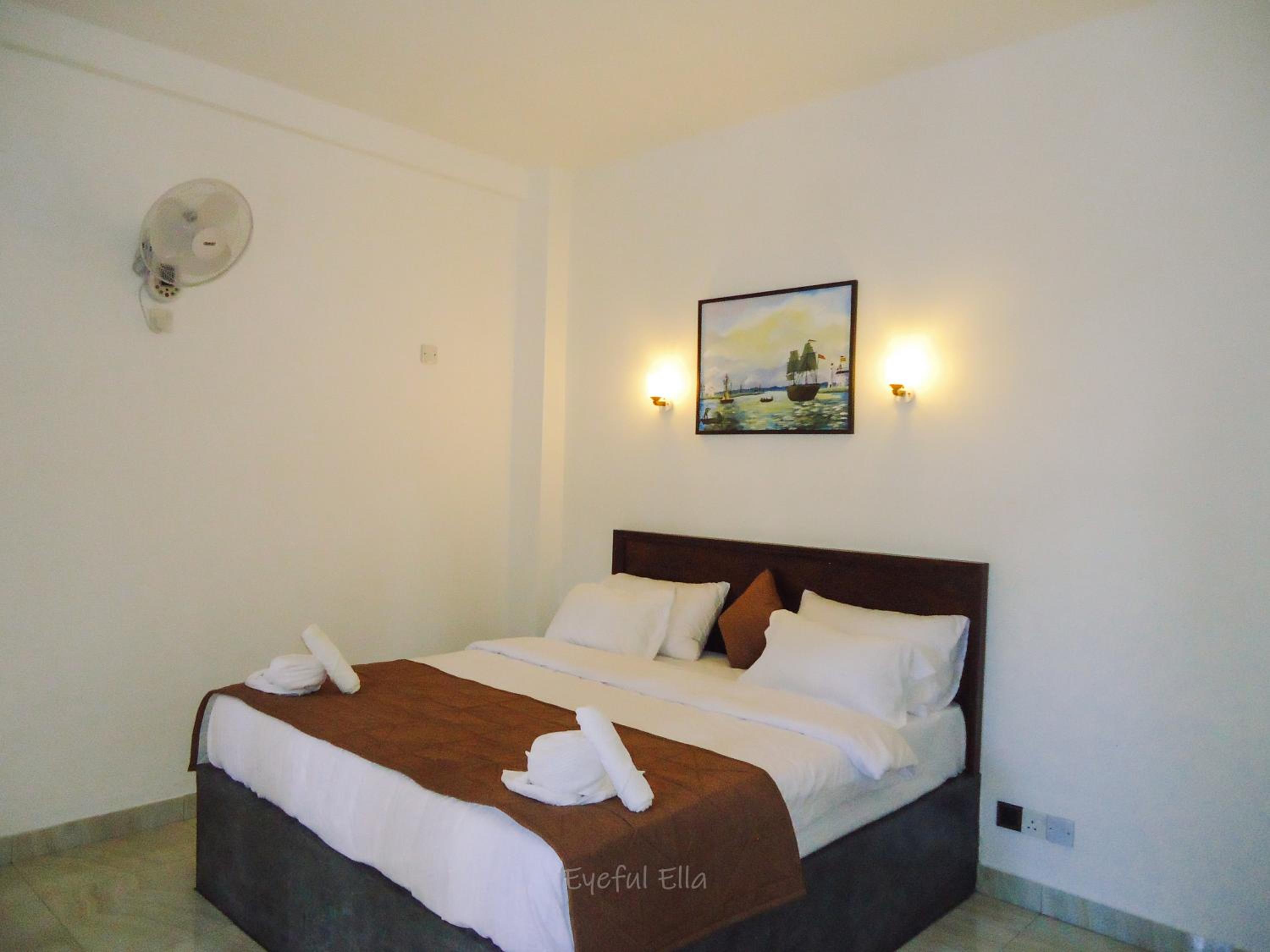 Deluxe Double Room - Photo 10
