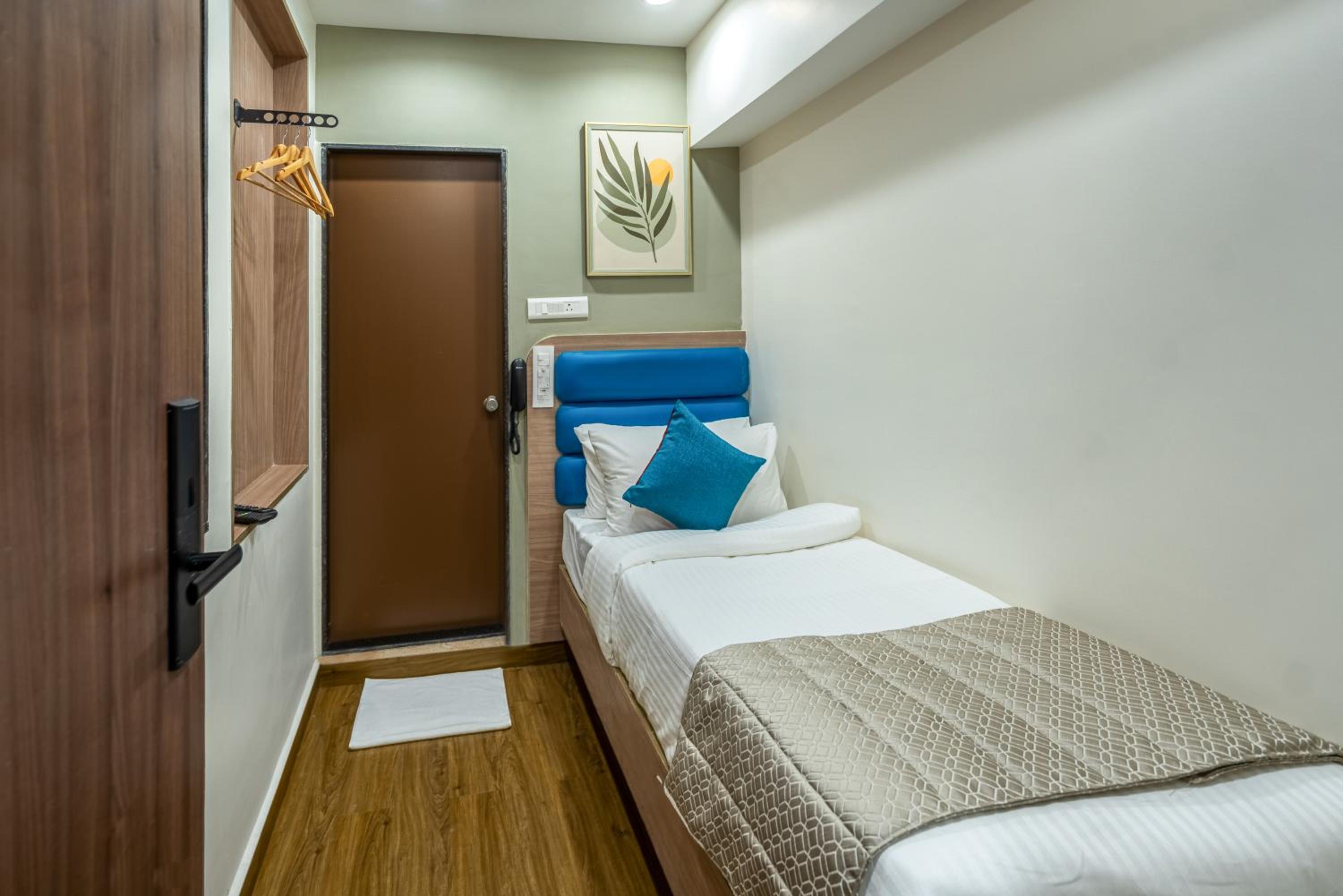 Economy Single Room