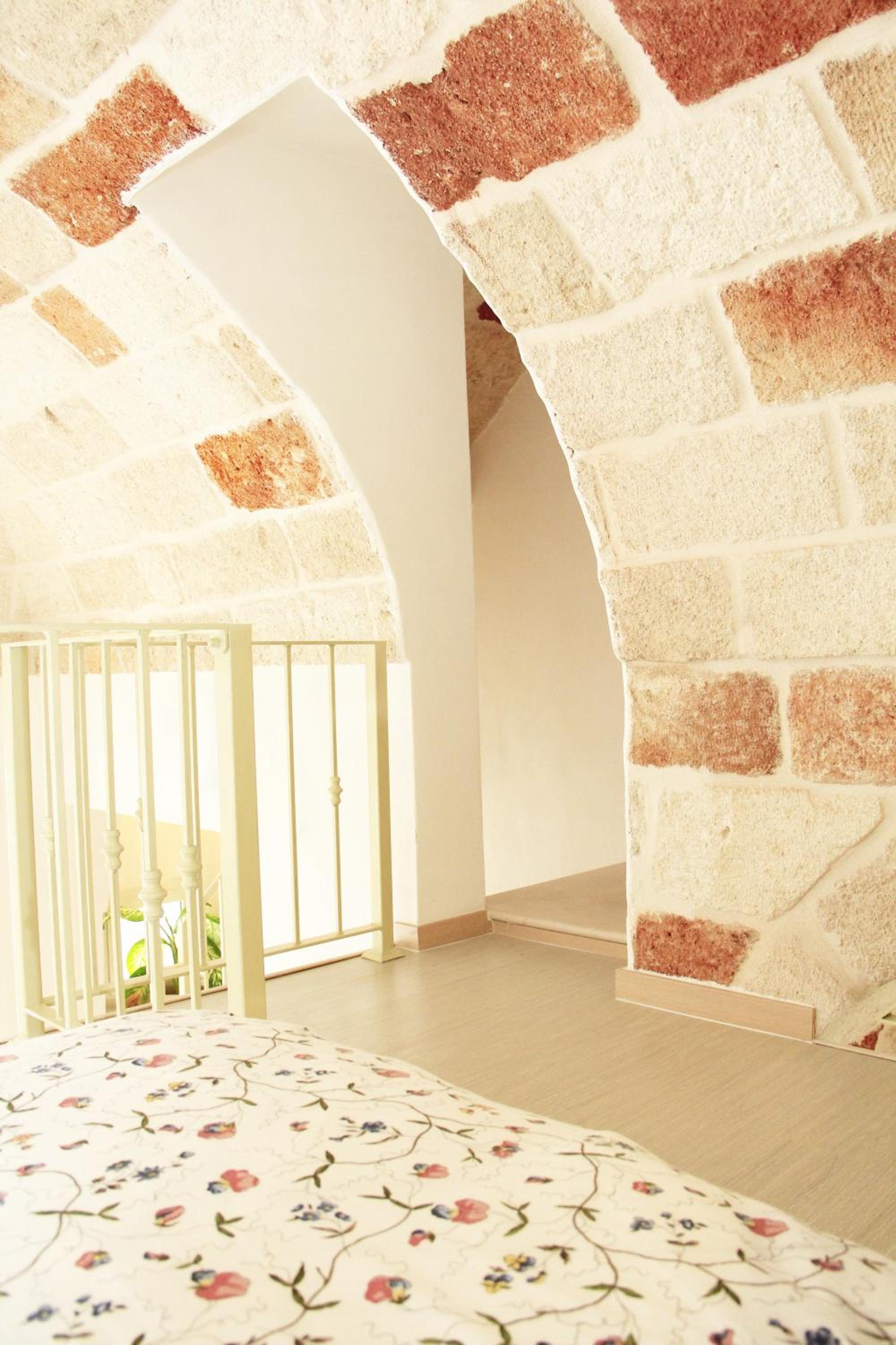 Suite with Terrace and Sea View - Photo 11