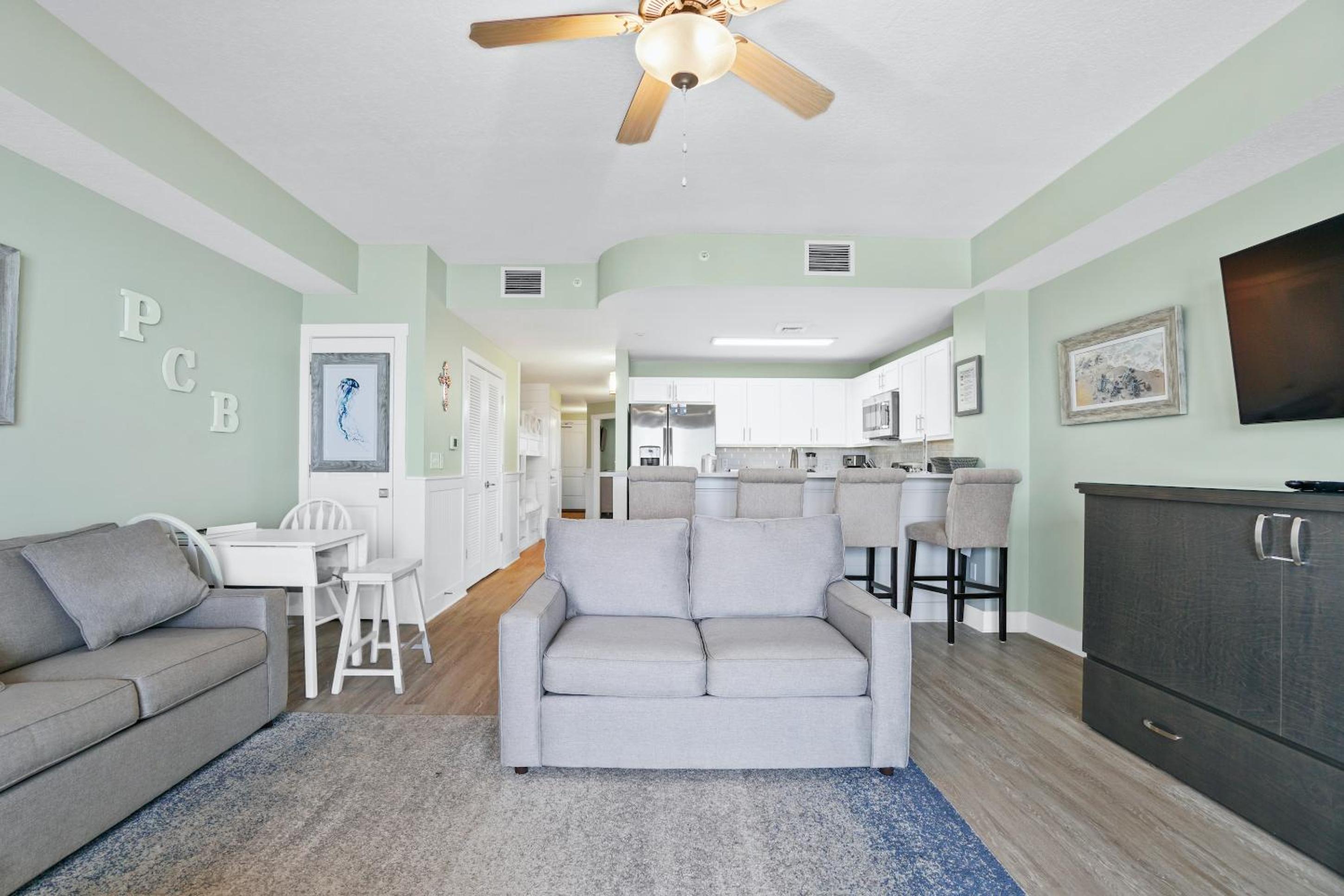 One-Bedroom Apartment photo 2