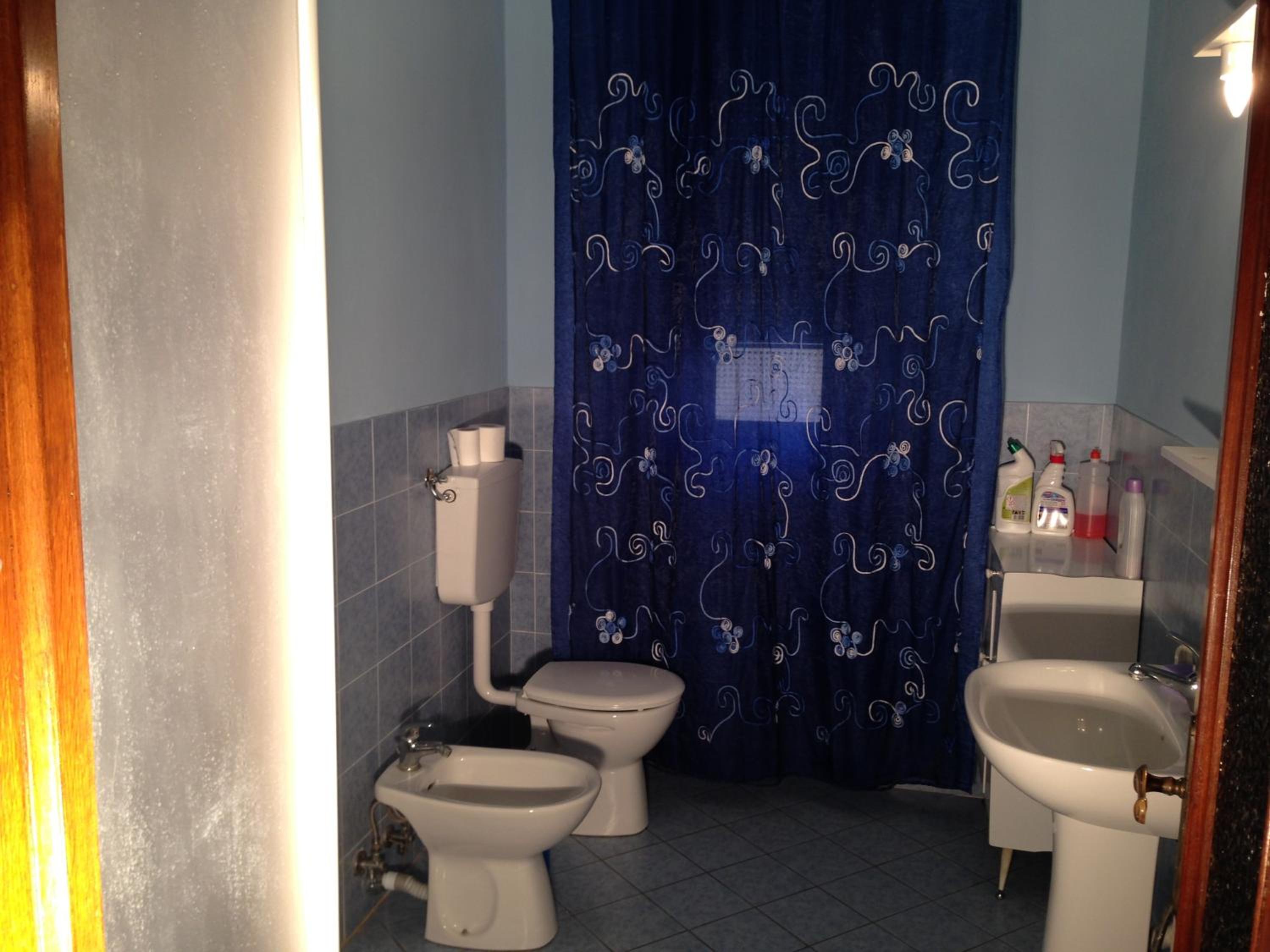 Double Room with Shared Bathroom photo 3