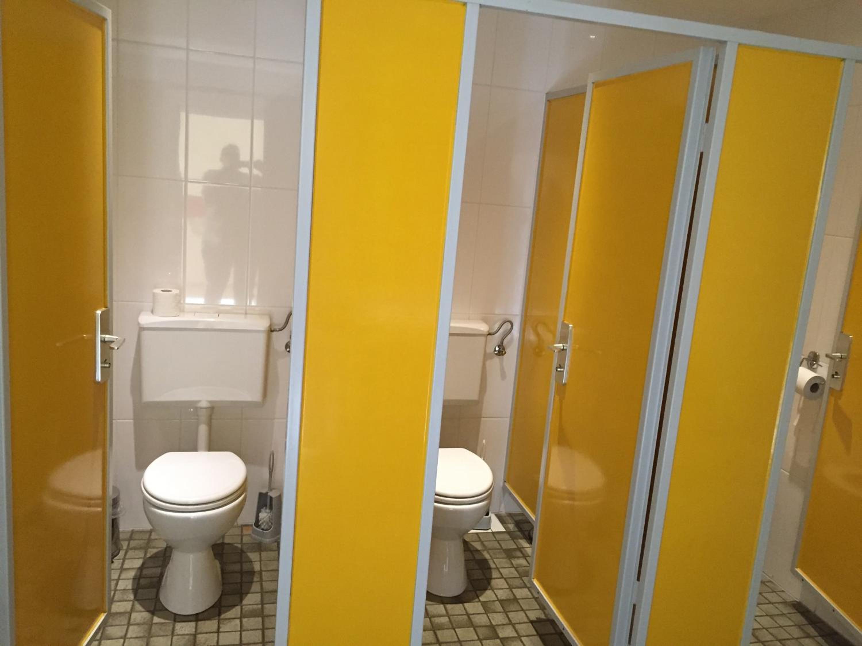 Single Room with Shared Toilet photo 3