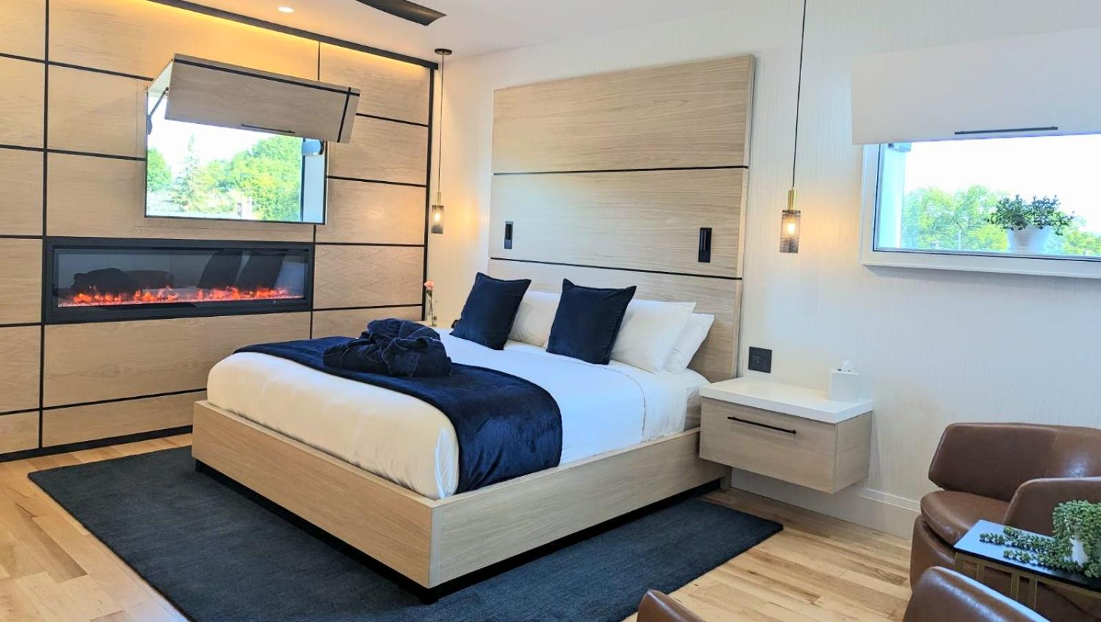 King Suite - Photo 6