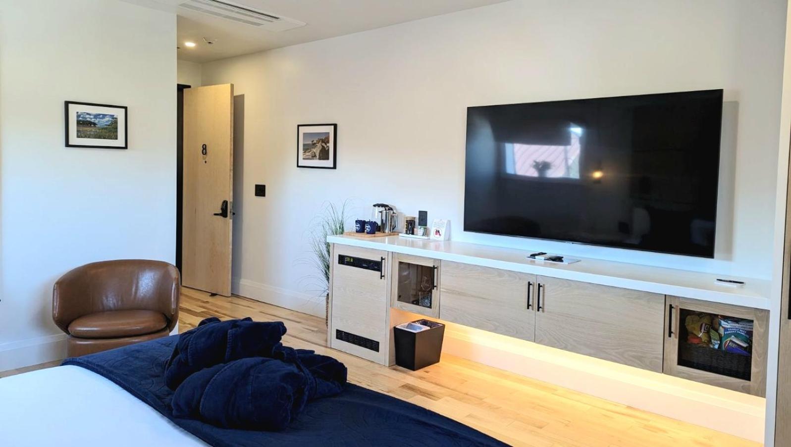 King Suite - Photo 9