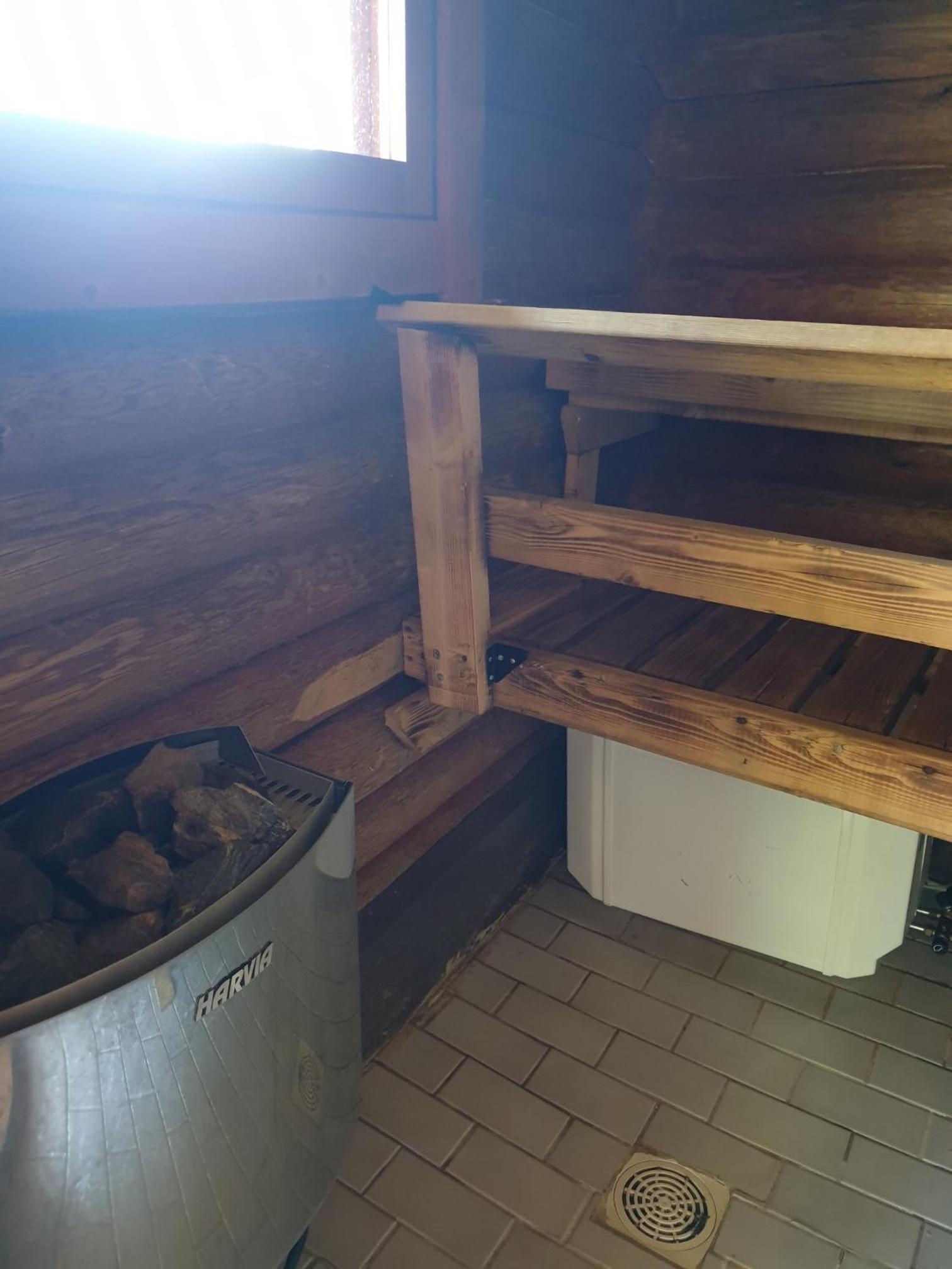 Mobile Home photo 3