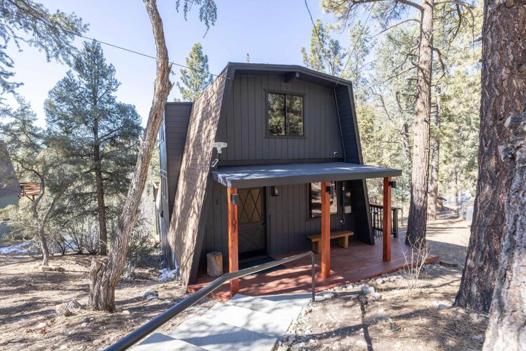 Three-Bedroom House photo 2
