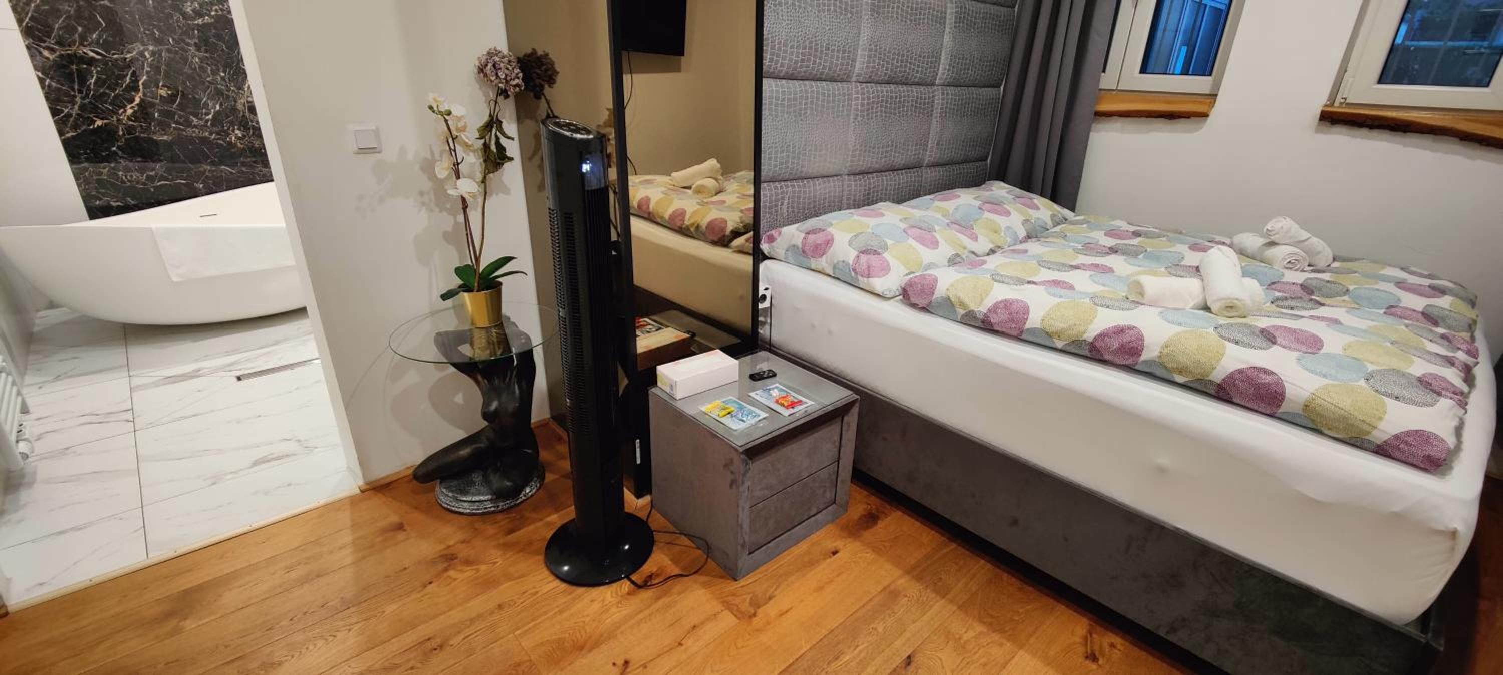 Deluxe Double Room with Bath
