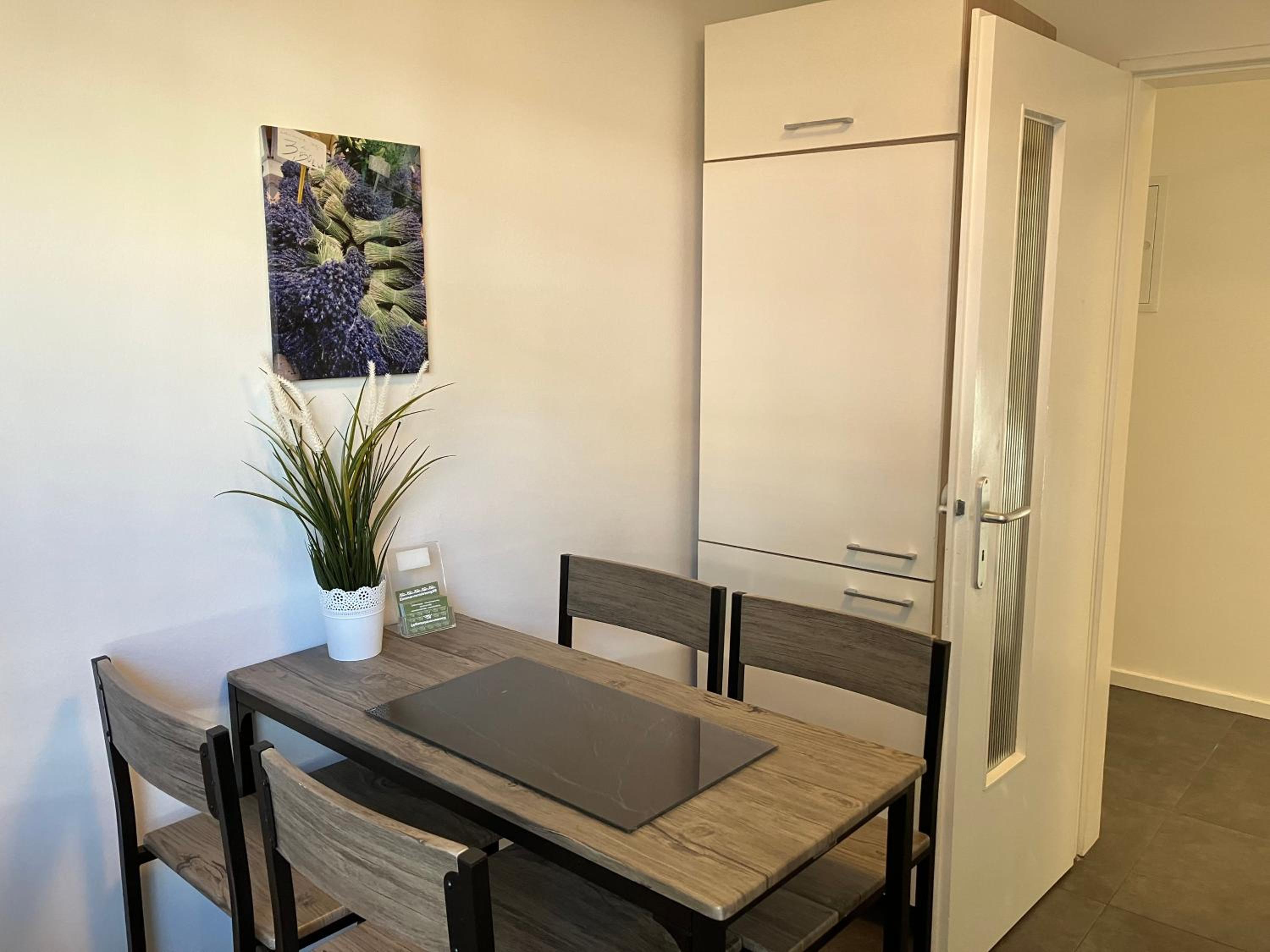 Three-Bedroom Apartment photo 2