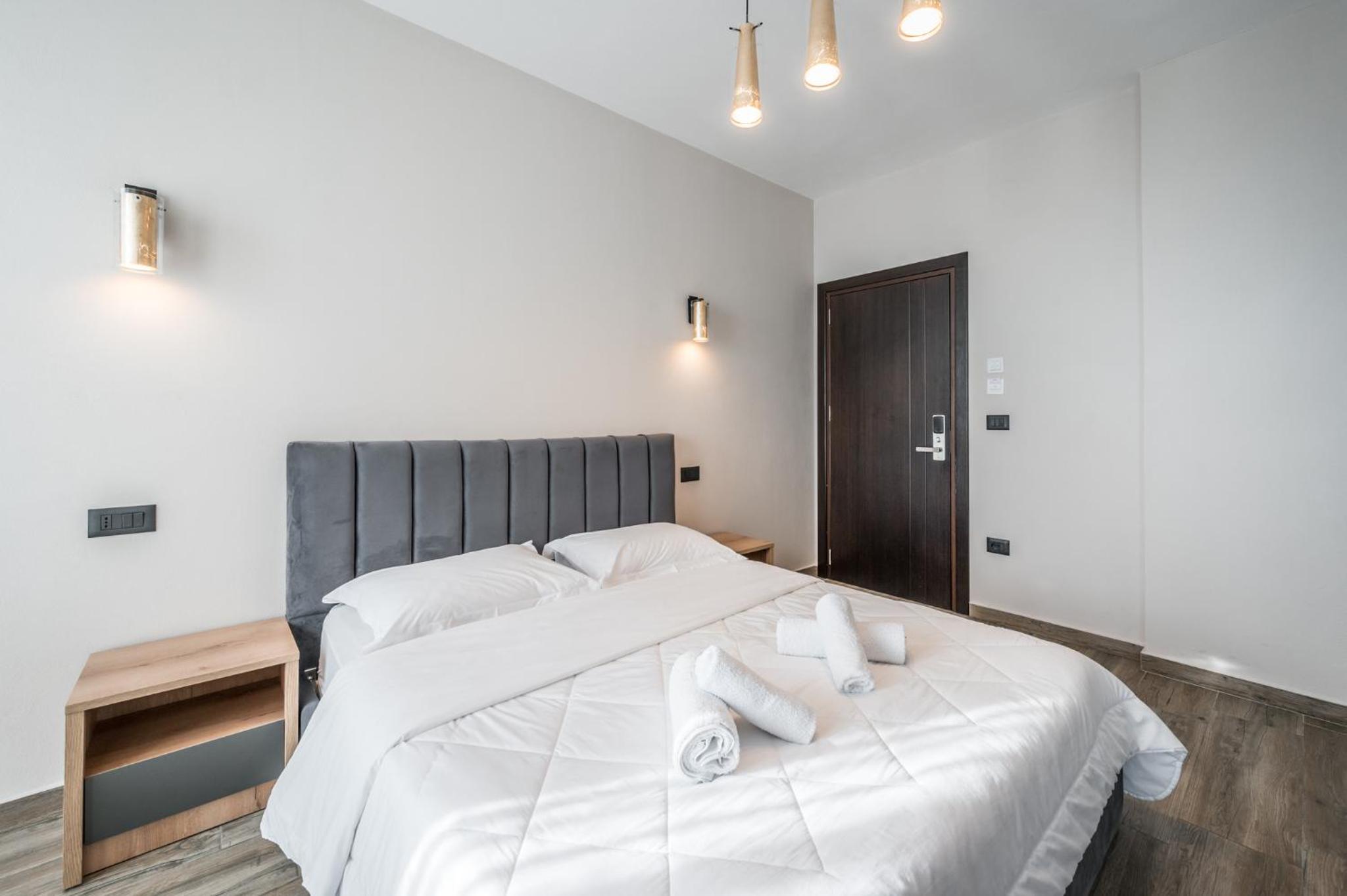 Deluxe Double Room with Balcony and Sea View