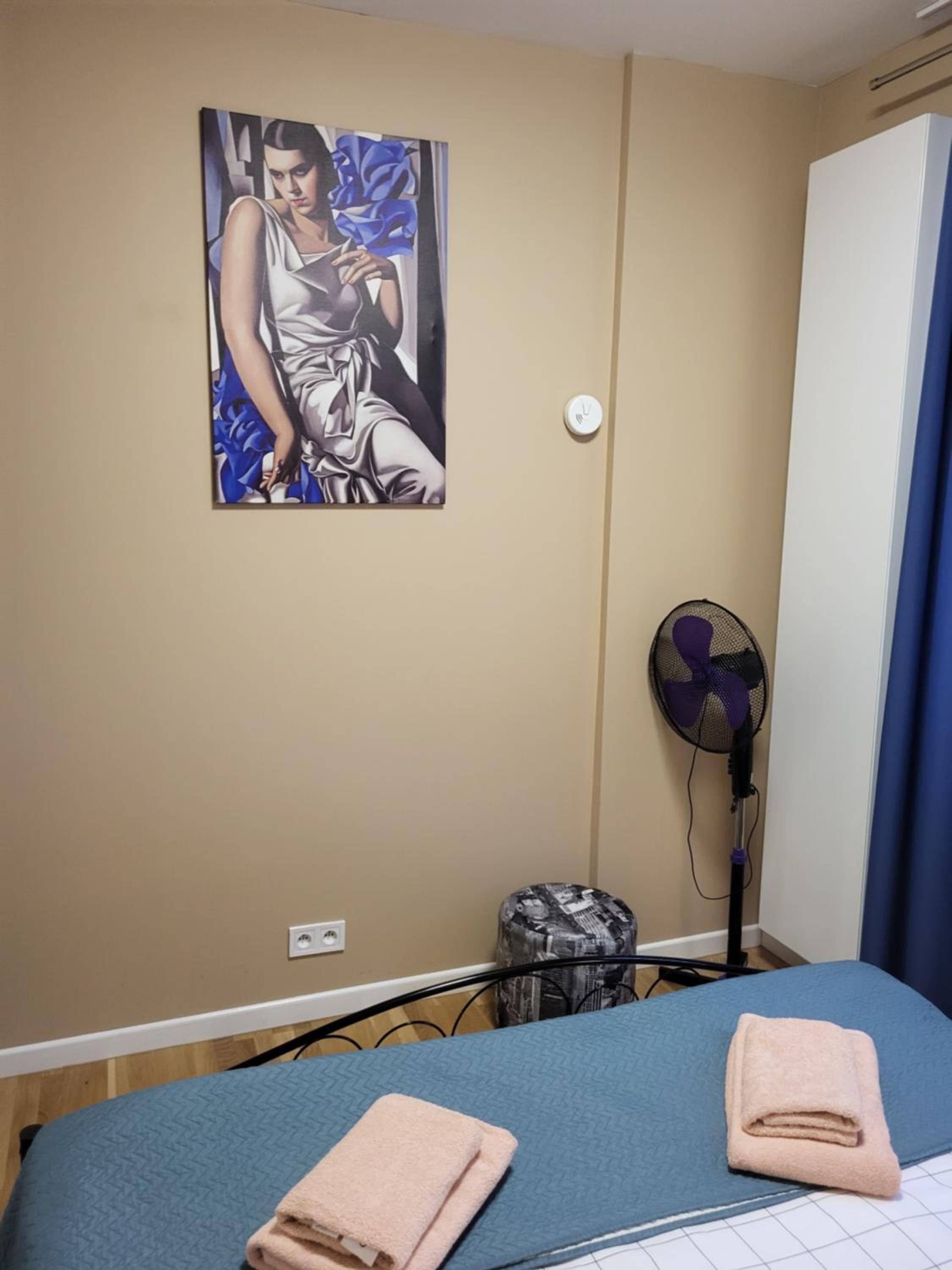 Two-Bedroom Apartment - Photo 14