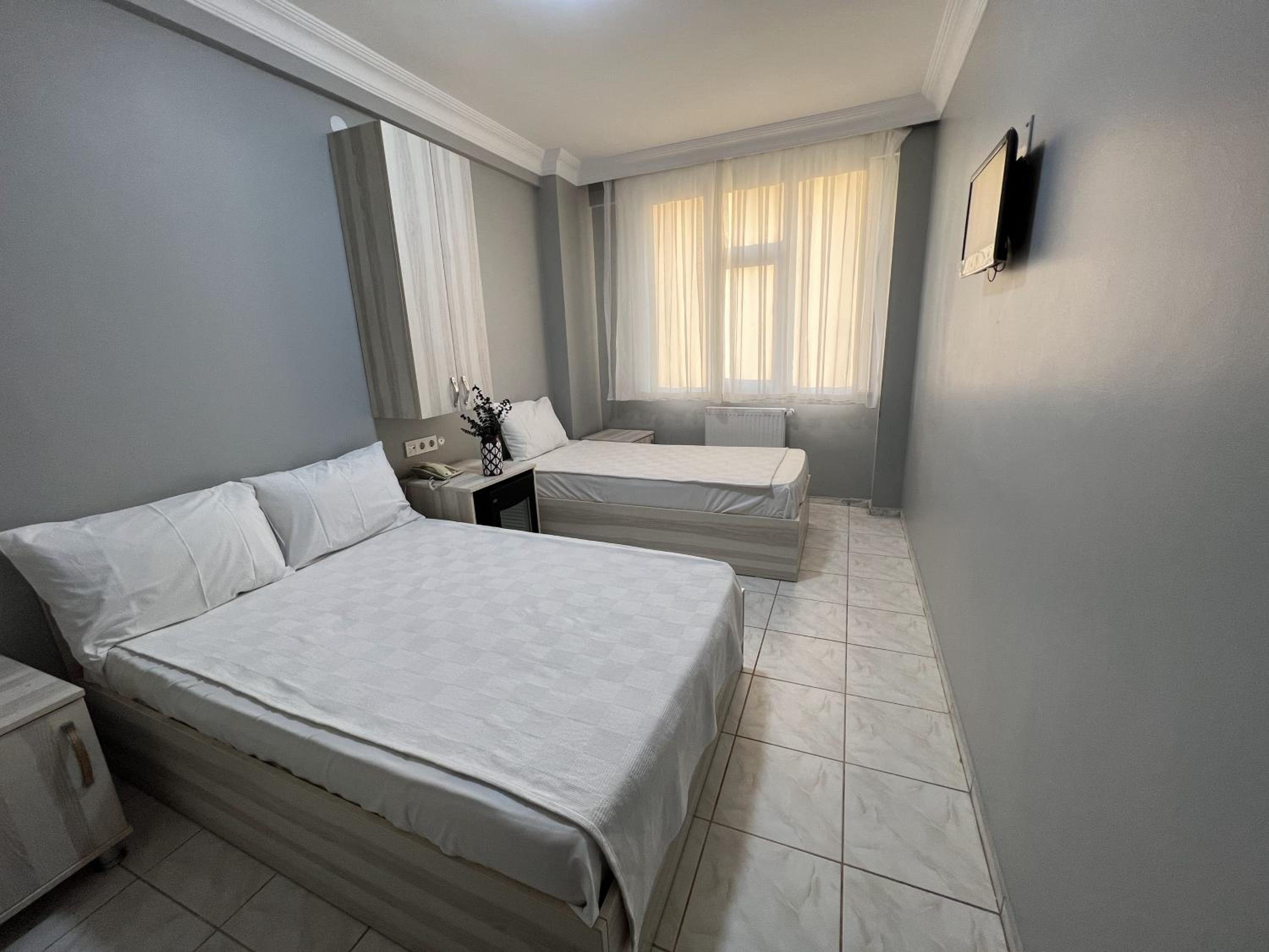 Standard Twin Room photo 3