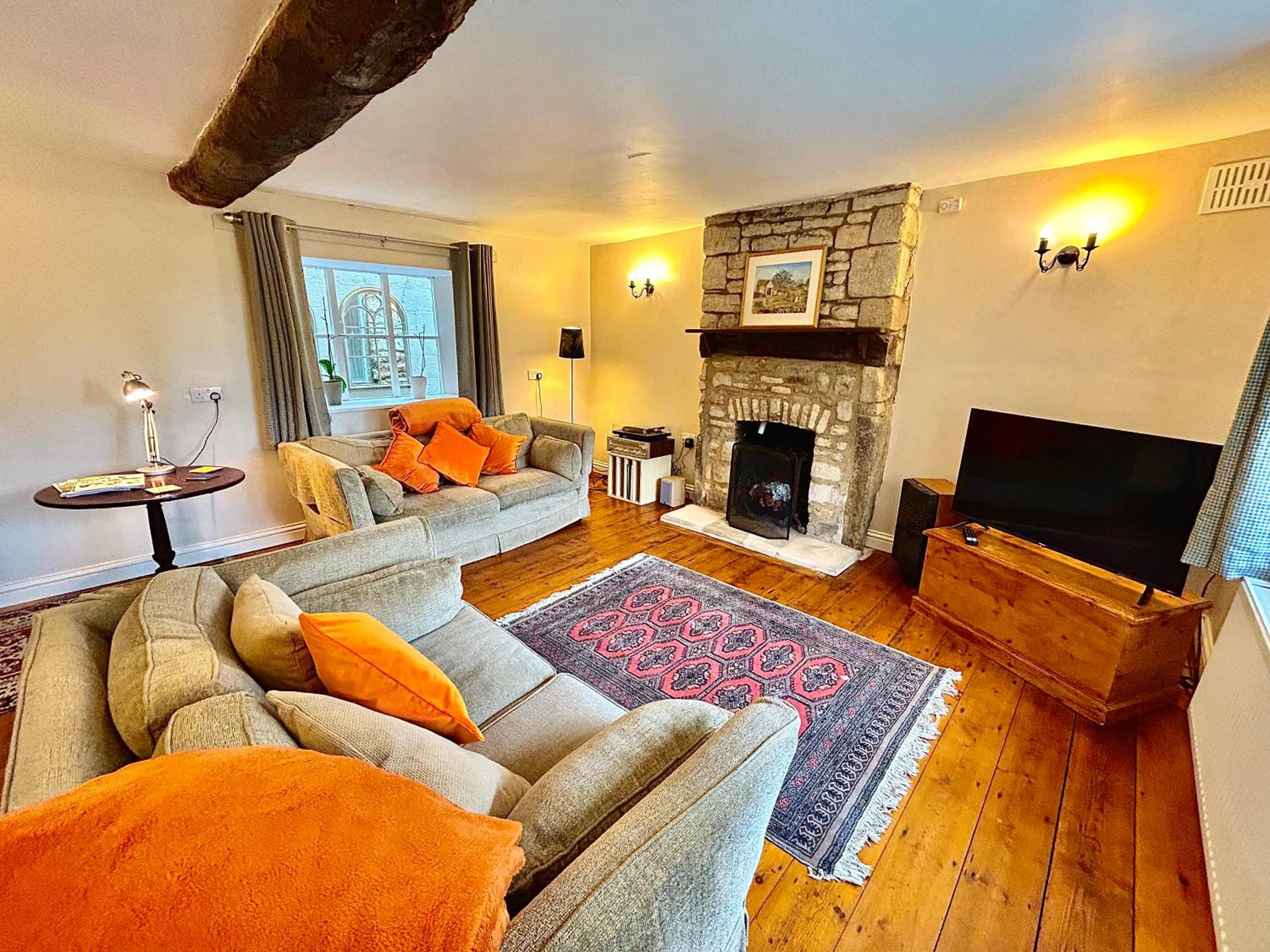Three-Bedroom House photo 1