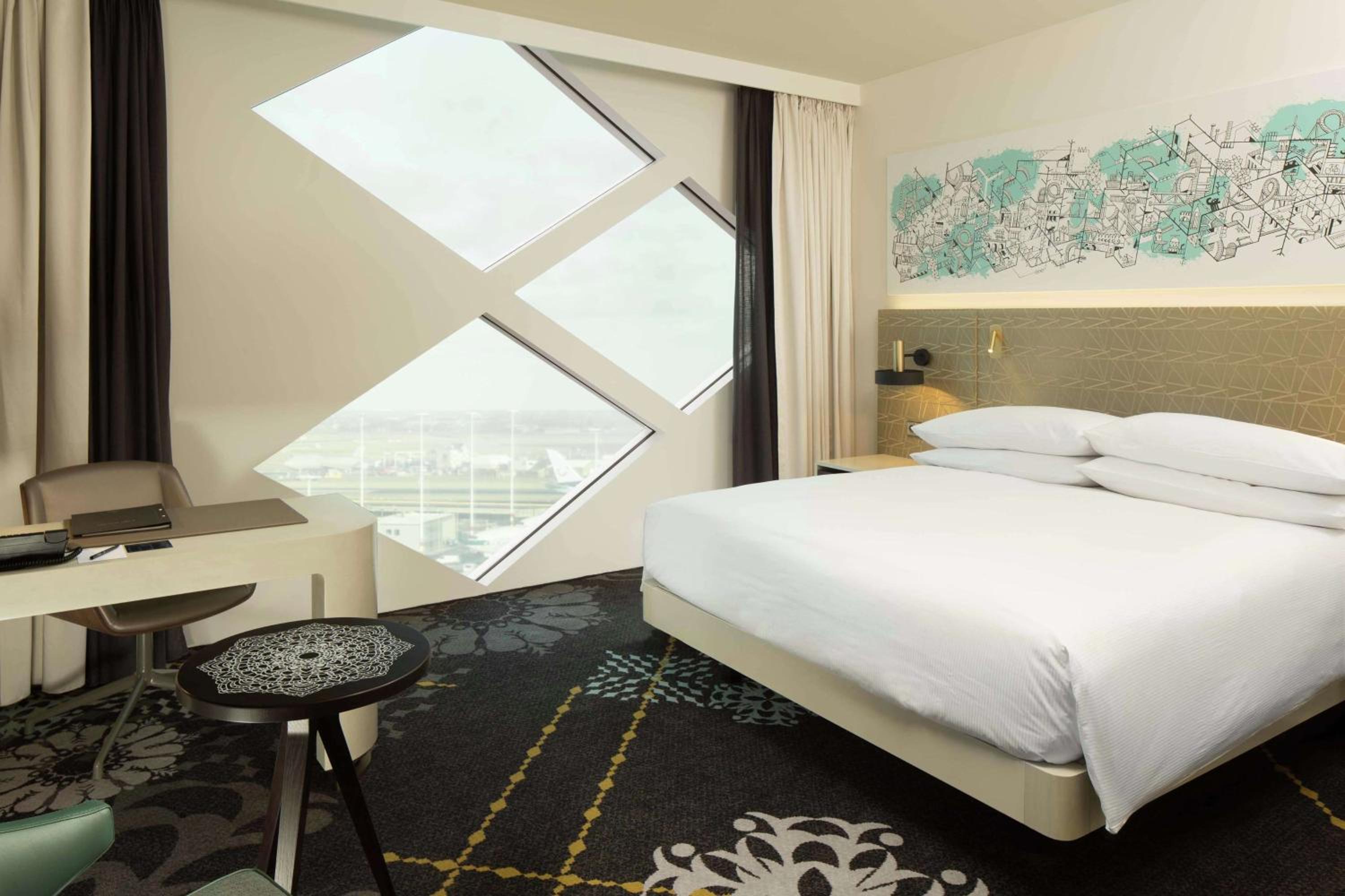 Executive King Room - Lounge Access - Photo 3
