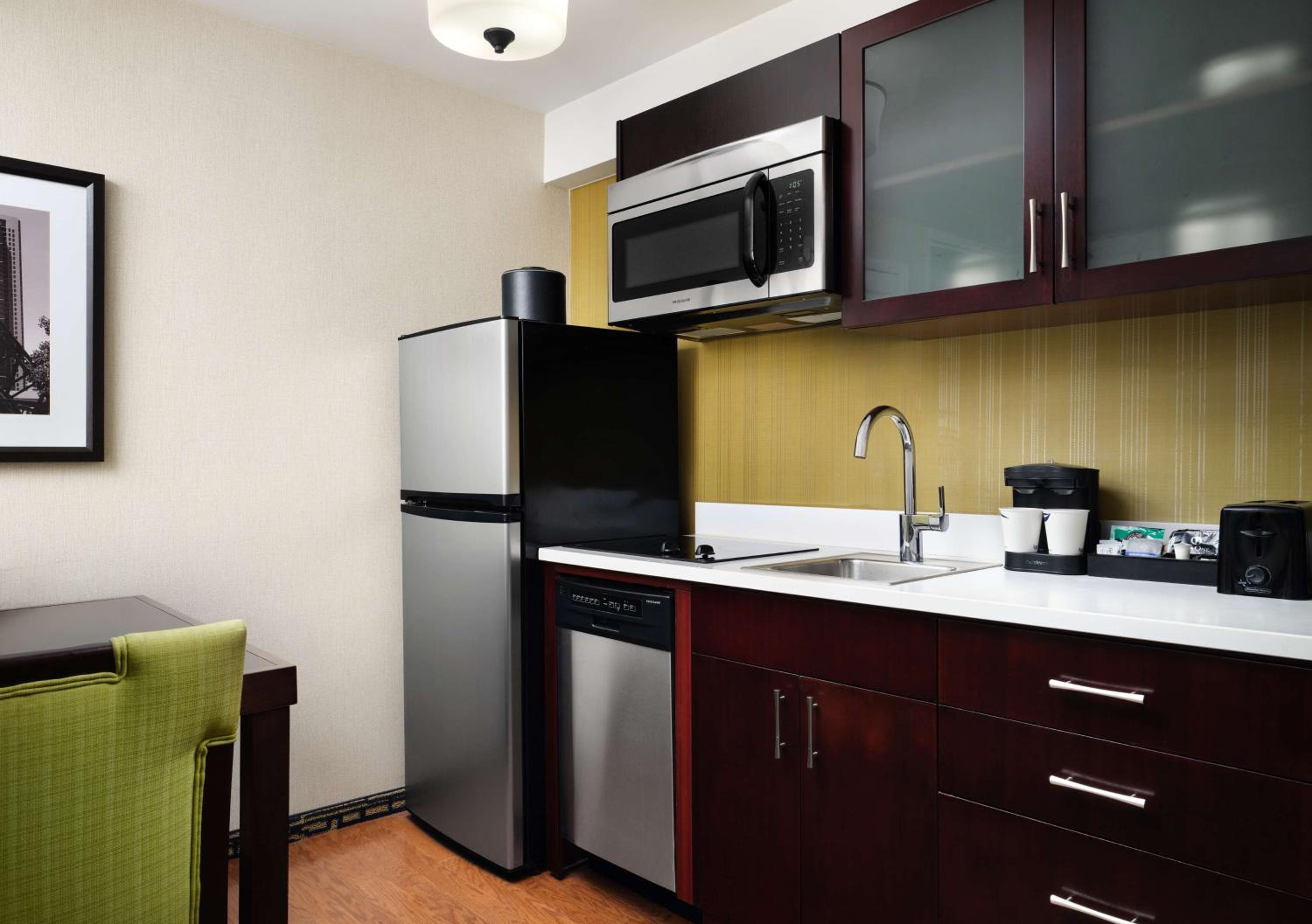 One-Bedroom King Suite