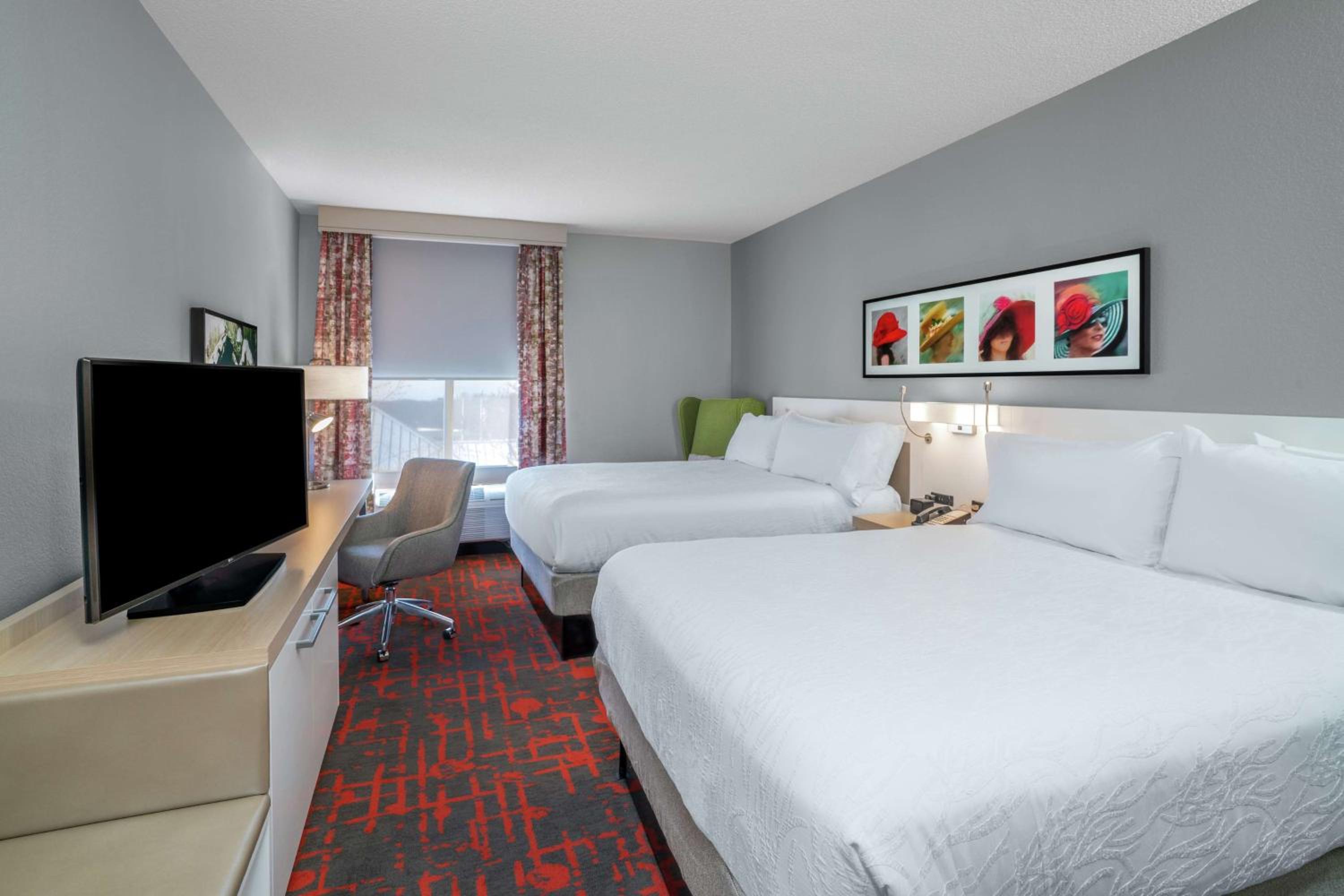 Queen Room with Two Queen Beds - Photo 1