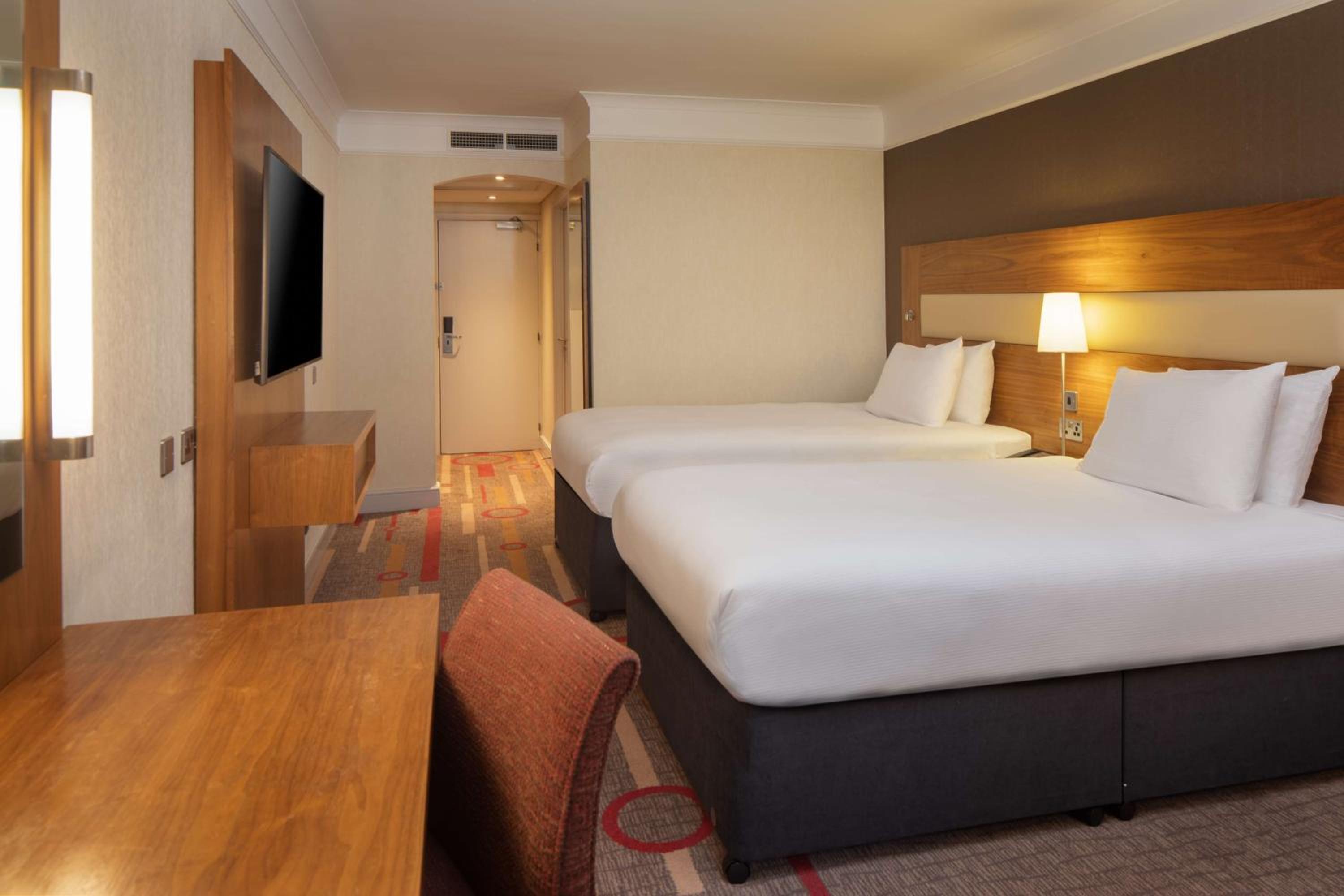 Twin Room - Photo 5