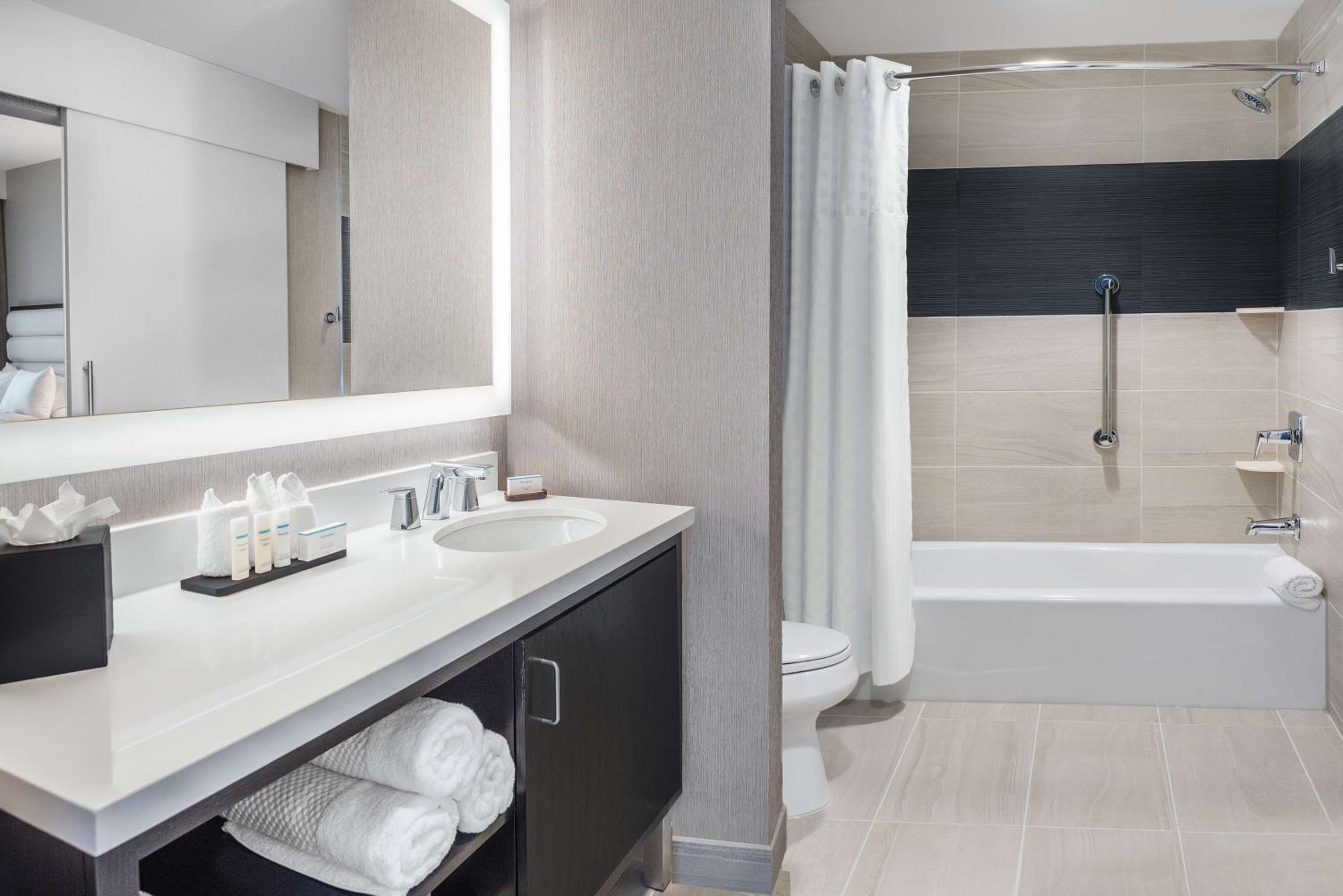 Two Room Queen Suite with Two Queen Beds