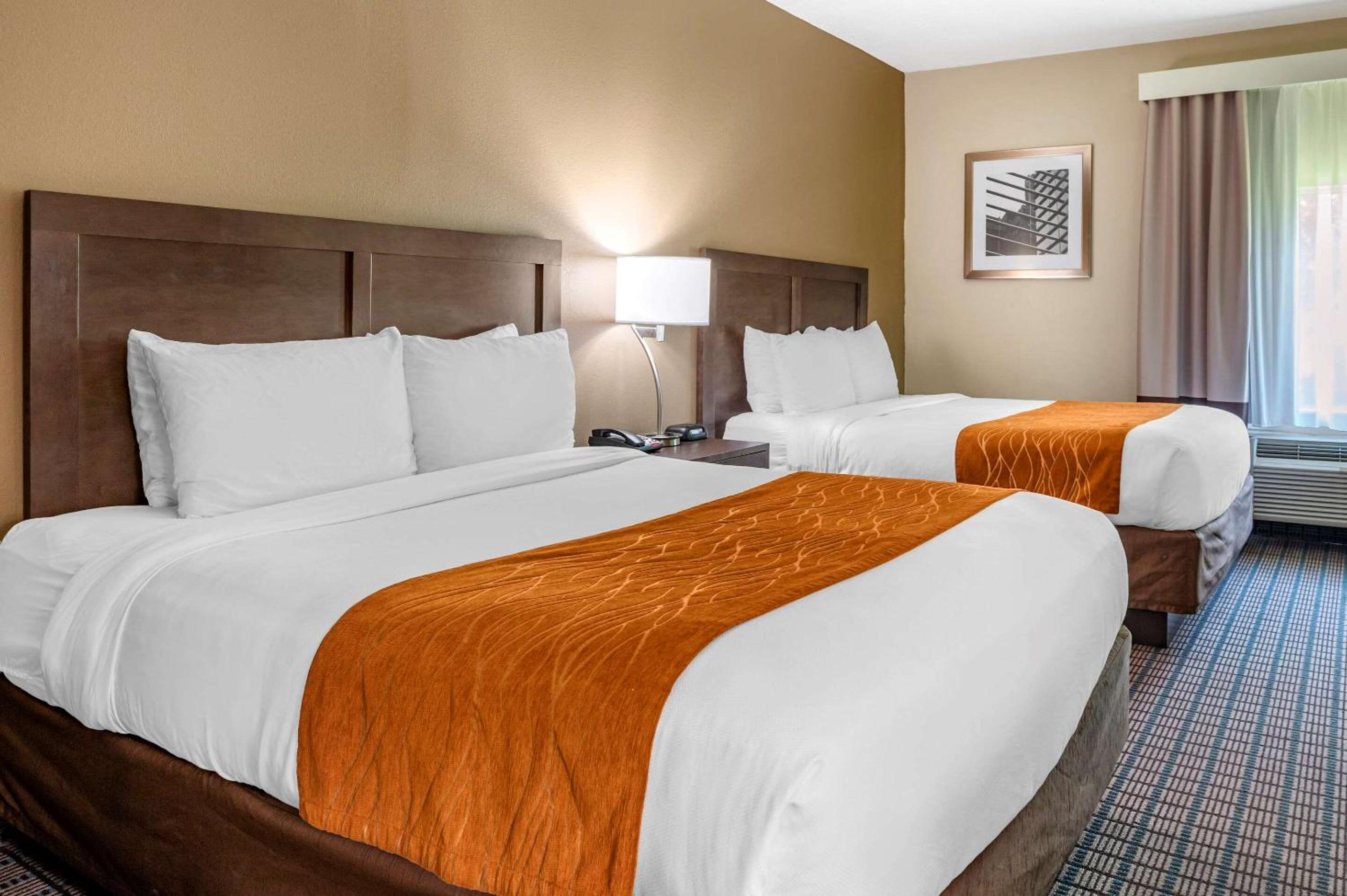 Queen Room with Two Queen Beds - Accessible/Non-Smoking