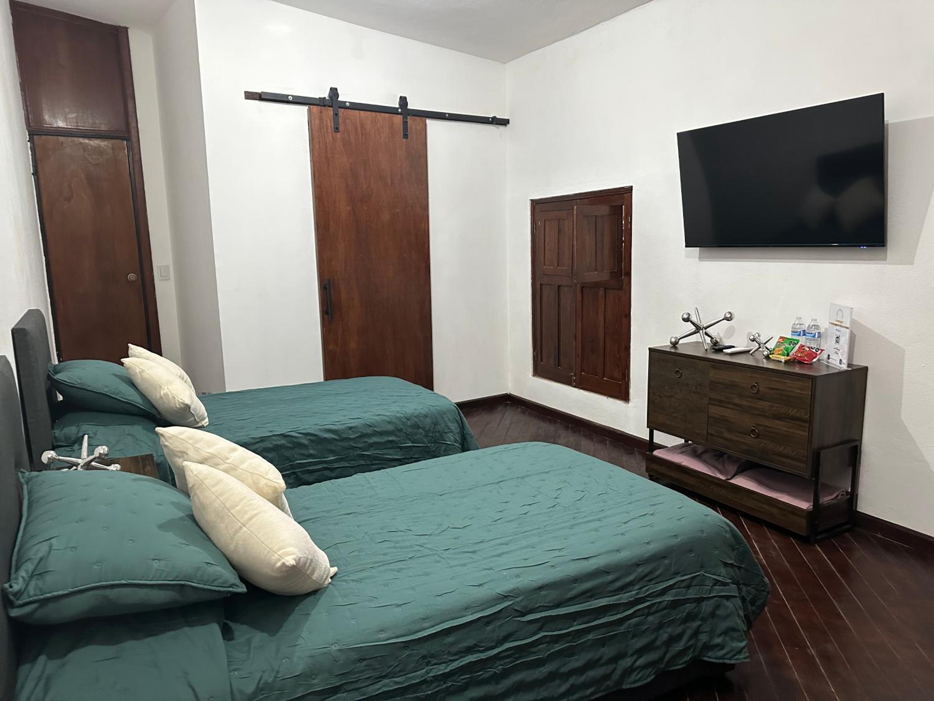Deluxe Double or Twin Room photo 1