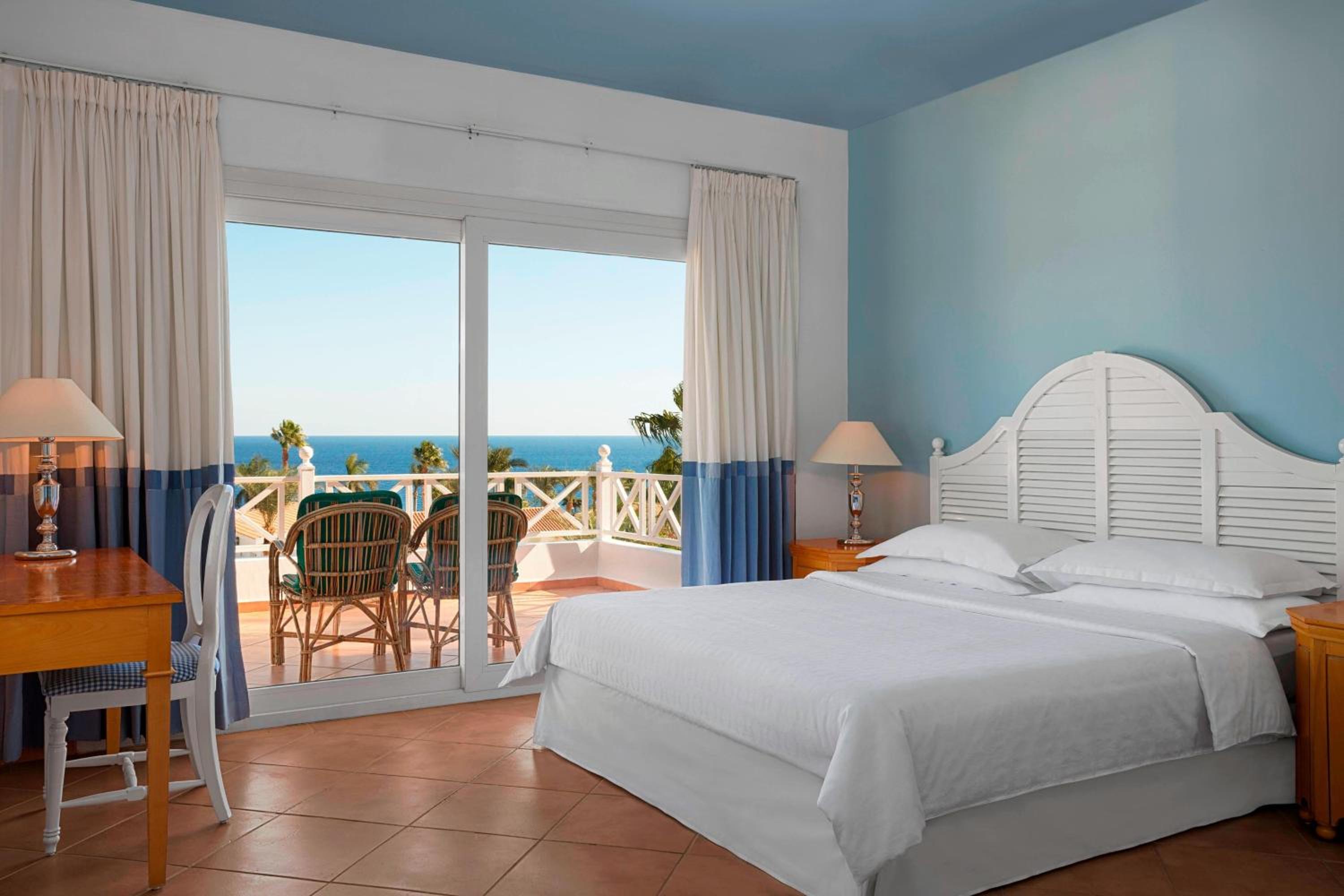 Standard, Guest Room, 2 King, Resort View, Resort