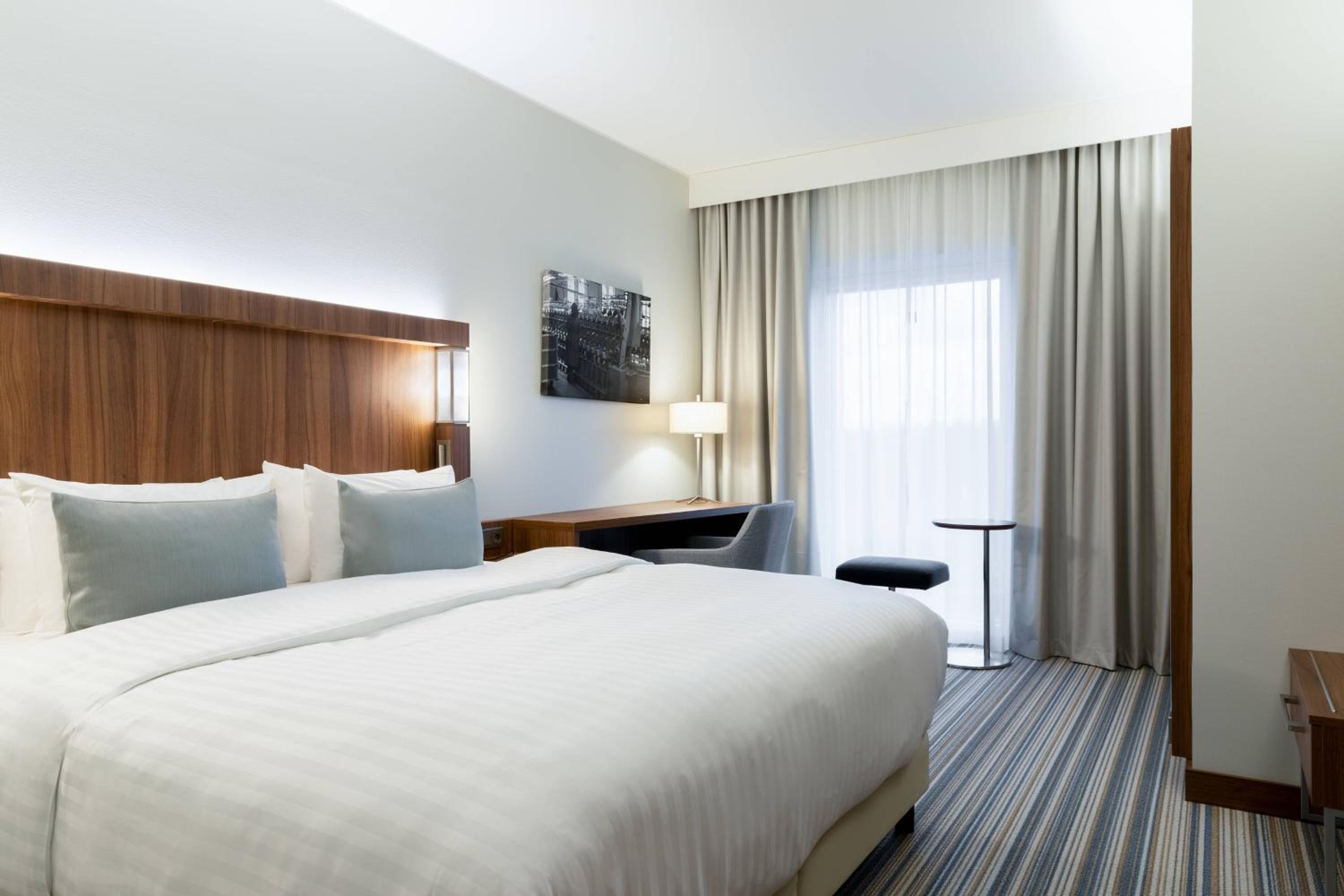 One-Bedroom King Suite - High Floor