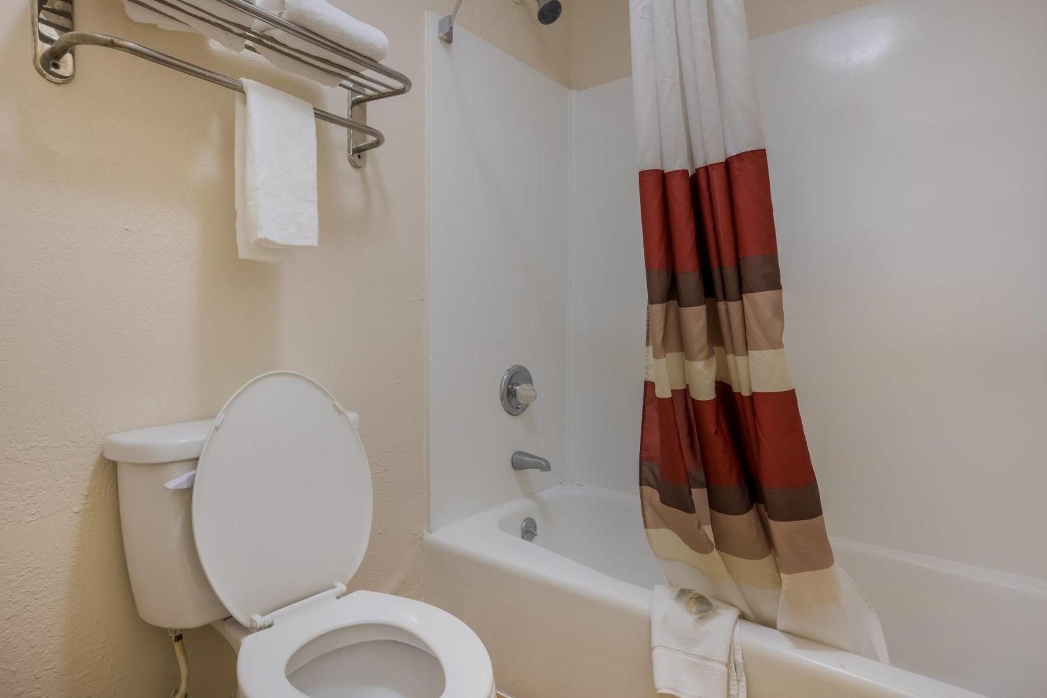 Deluxe Room with Two Double Beds Smoking photo 3