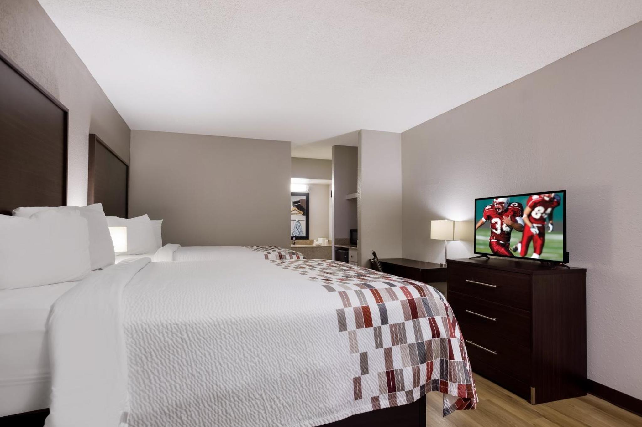 Deluxe Room with Two Double Beds Smoking photo 1