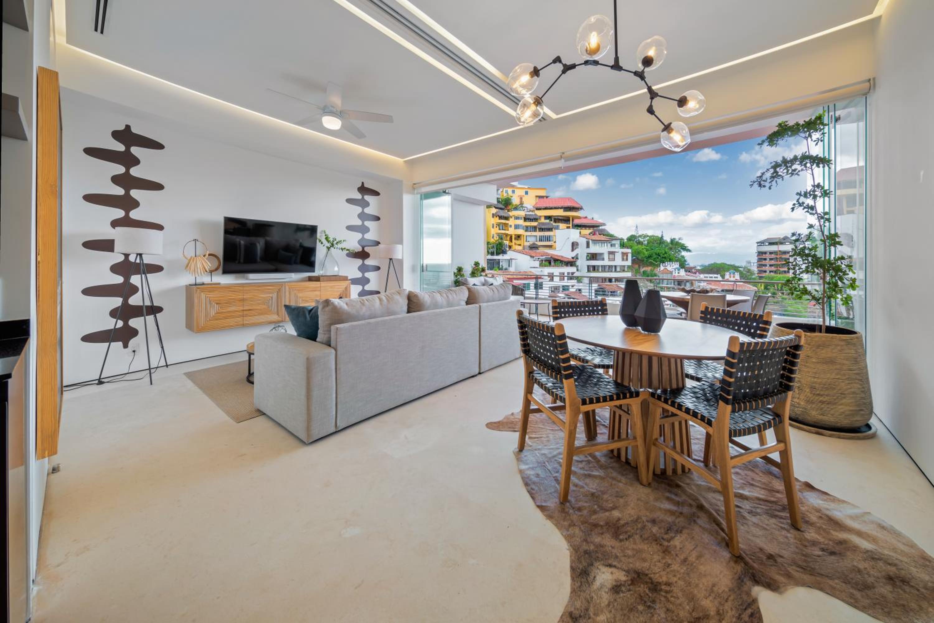 Deluxe Apartment