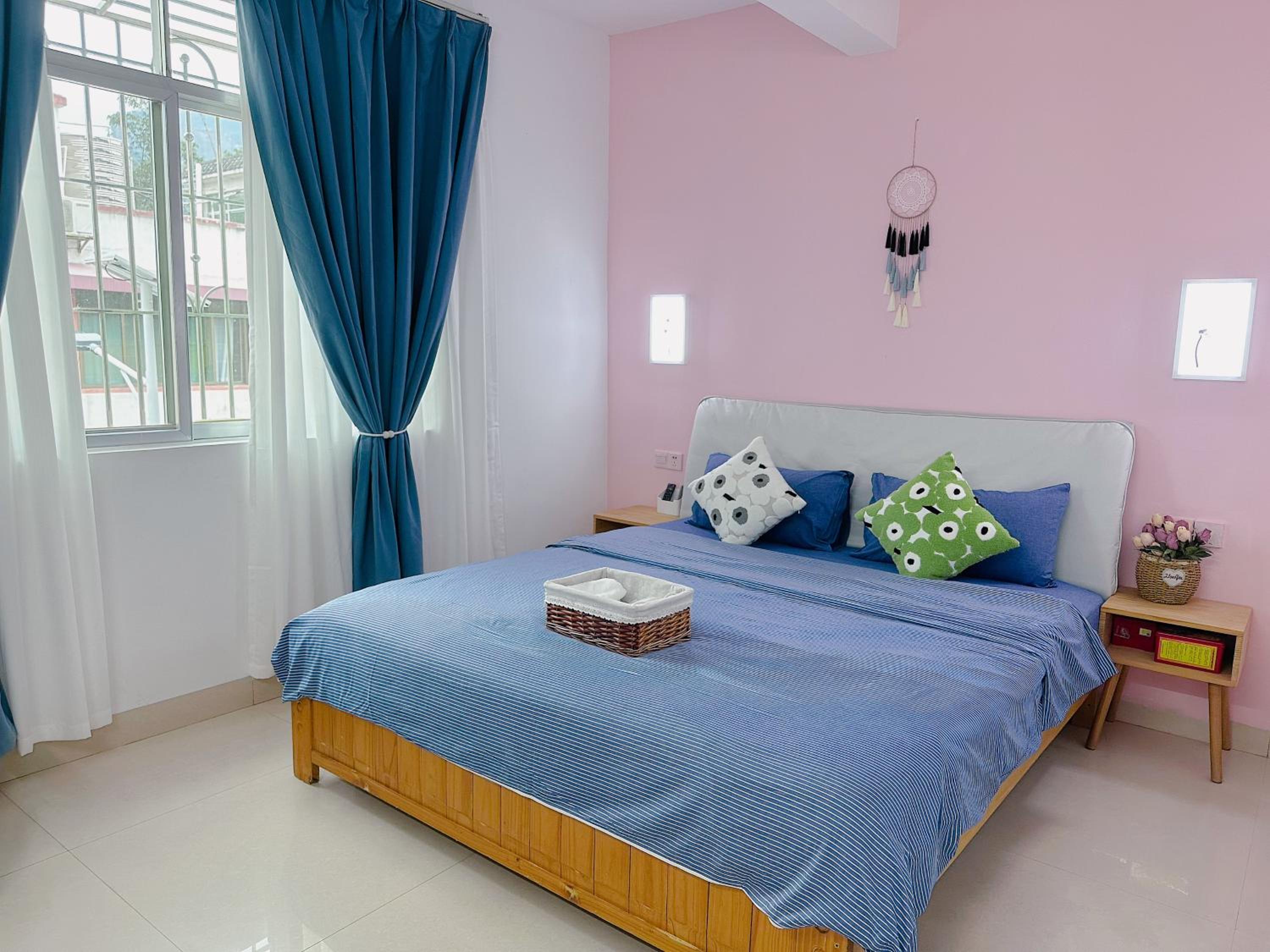 Standard Queen Room photo 1