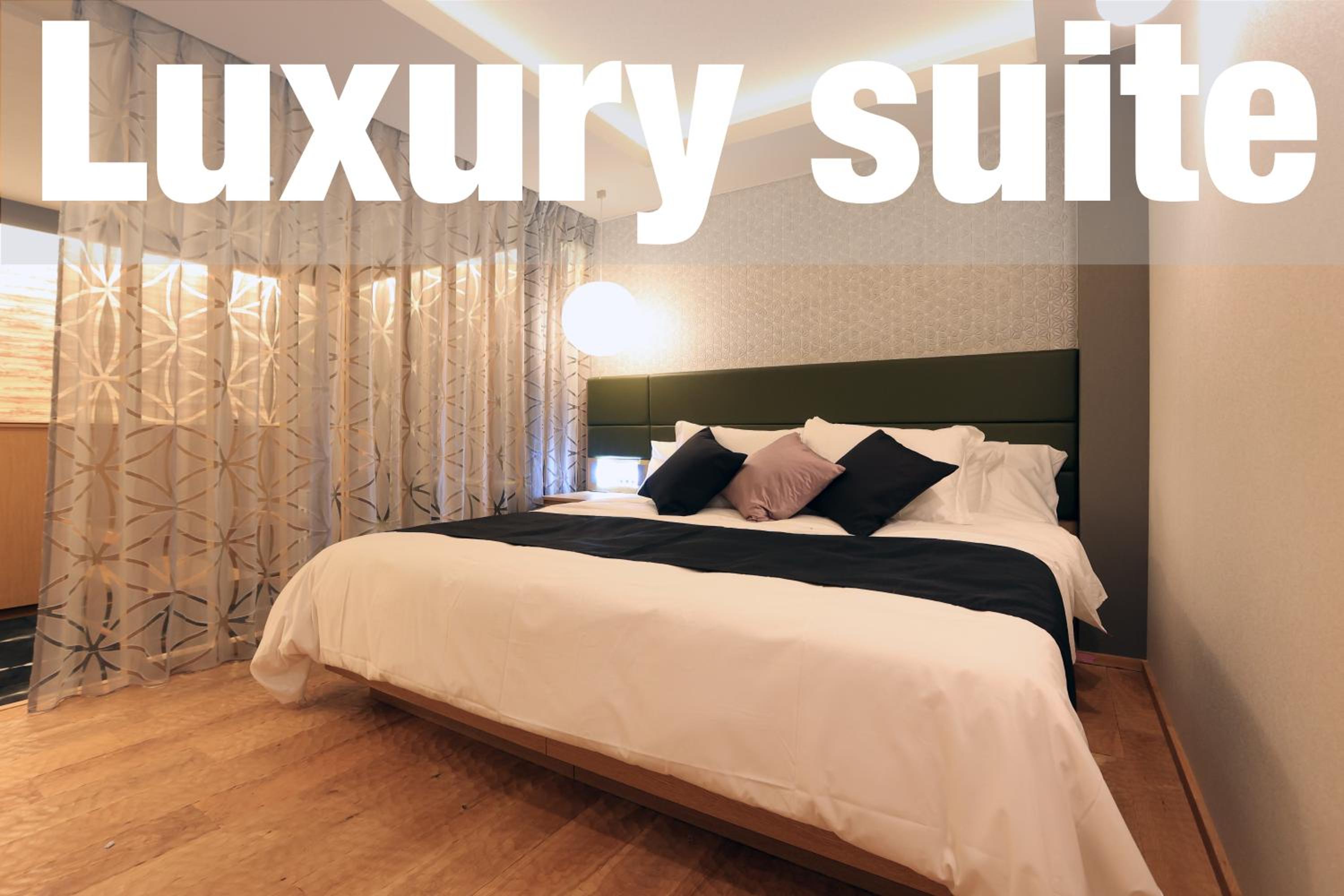 King Suite photo 2